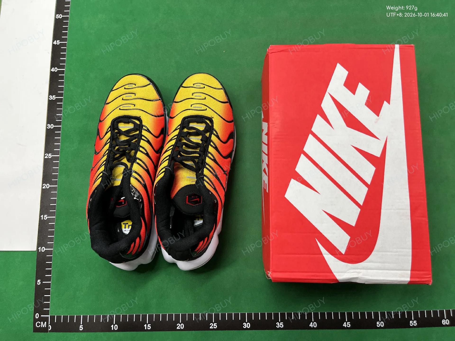 Foto QC 7 de Nike Air Max Plus SE Social FC DQ3981-001
