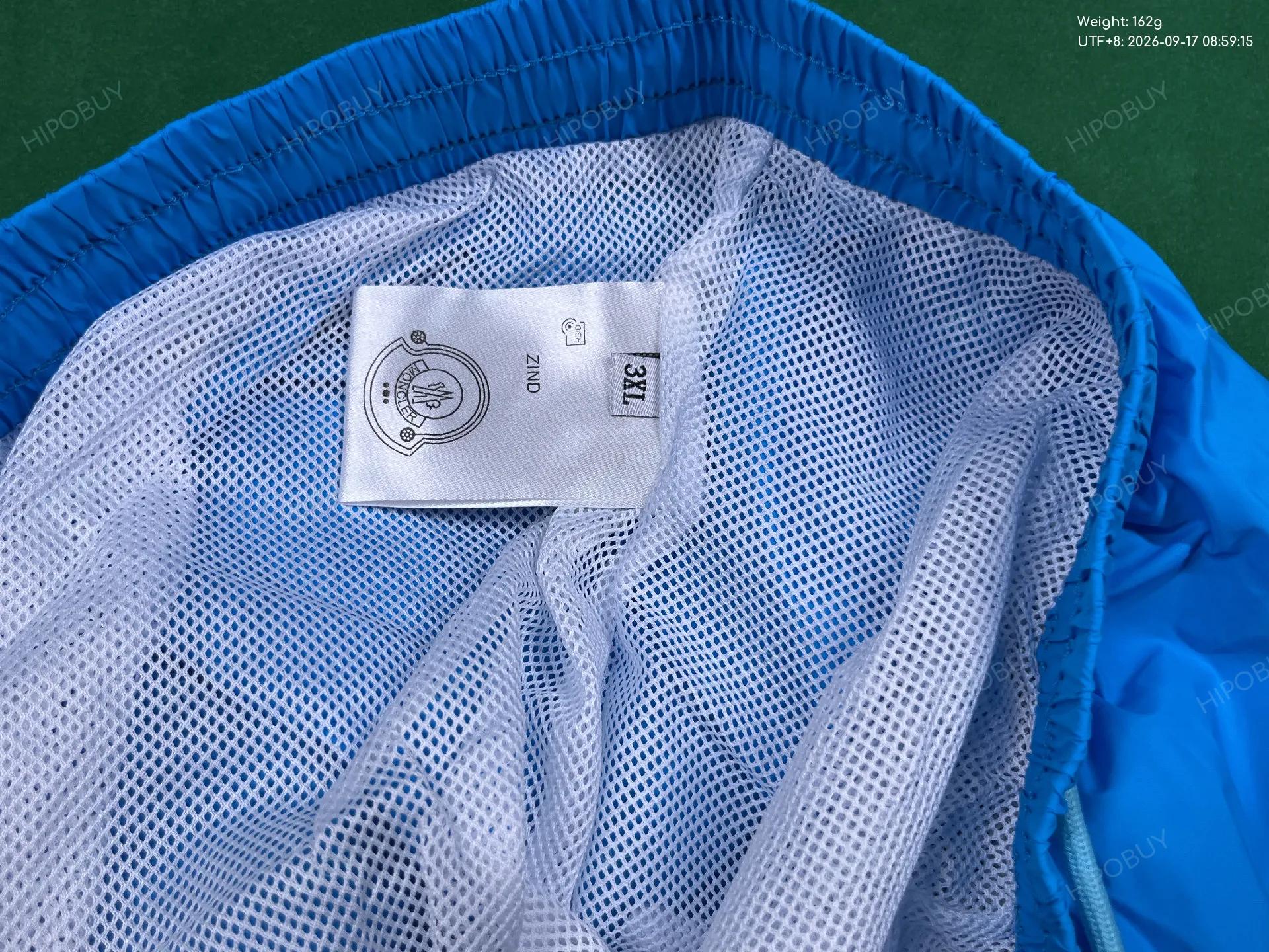 Foto QC 1 de Moncler Board Shorts Side Logo Neon Green