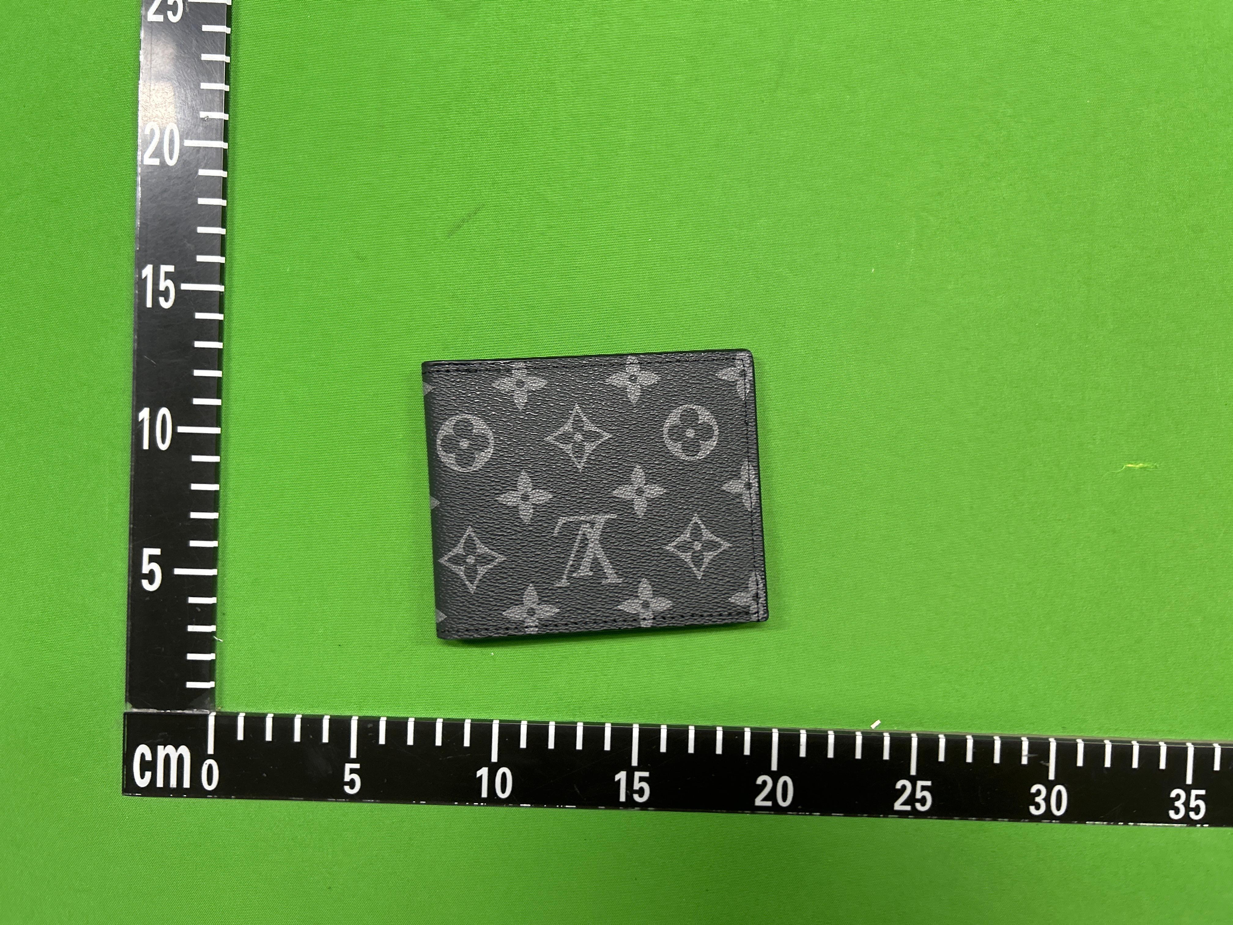 Foto QC 2 de Louis Vuitton Supreme Slender Wallet Epi Black