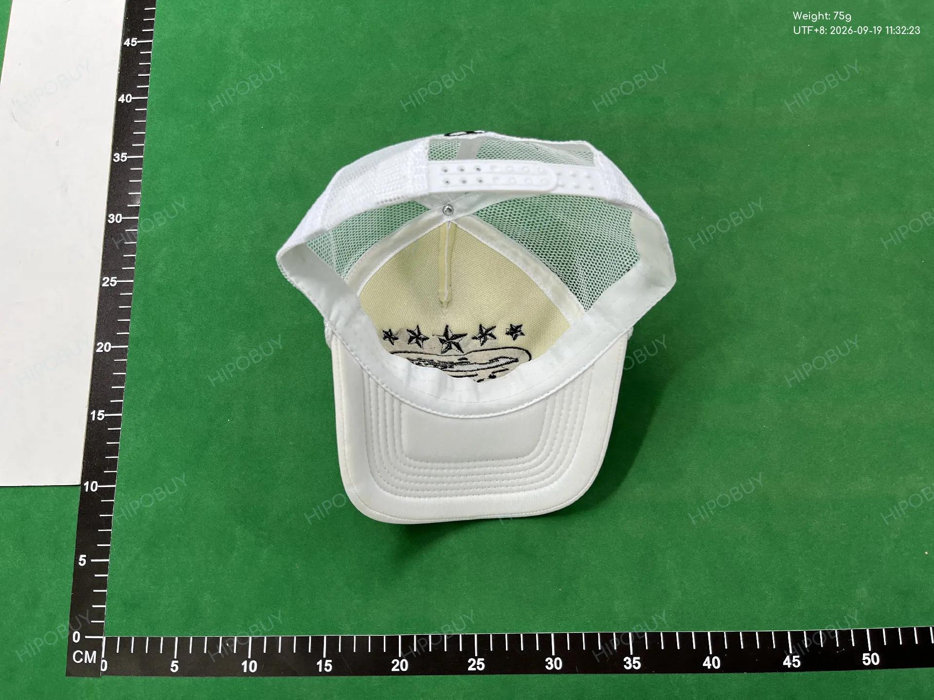 Foto QC 6 de Other Pentagram Graphic Trucker Cap White/Camo/Olive
