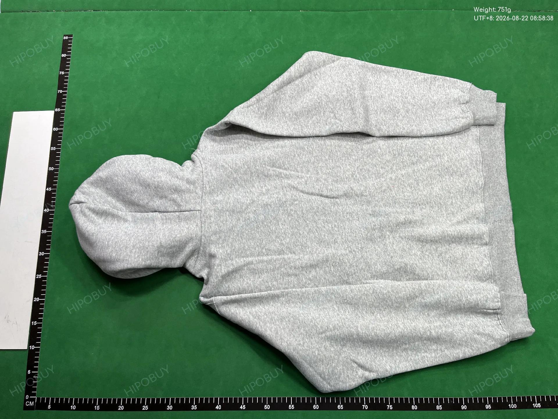 Foto QC 7 de Broken Planet I'm Not From This Planet Graphic Sweater Brown