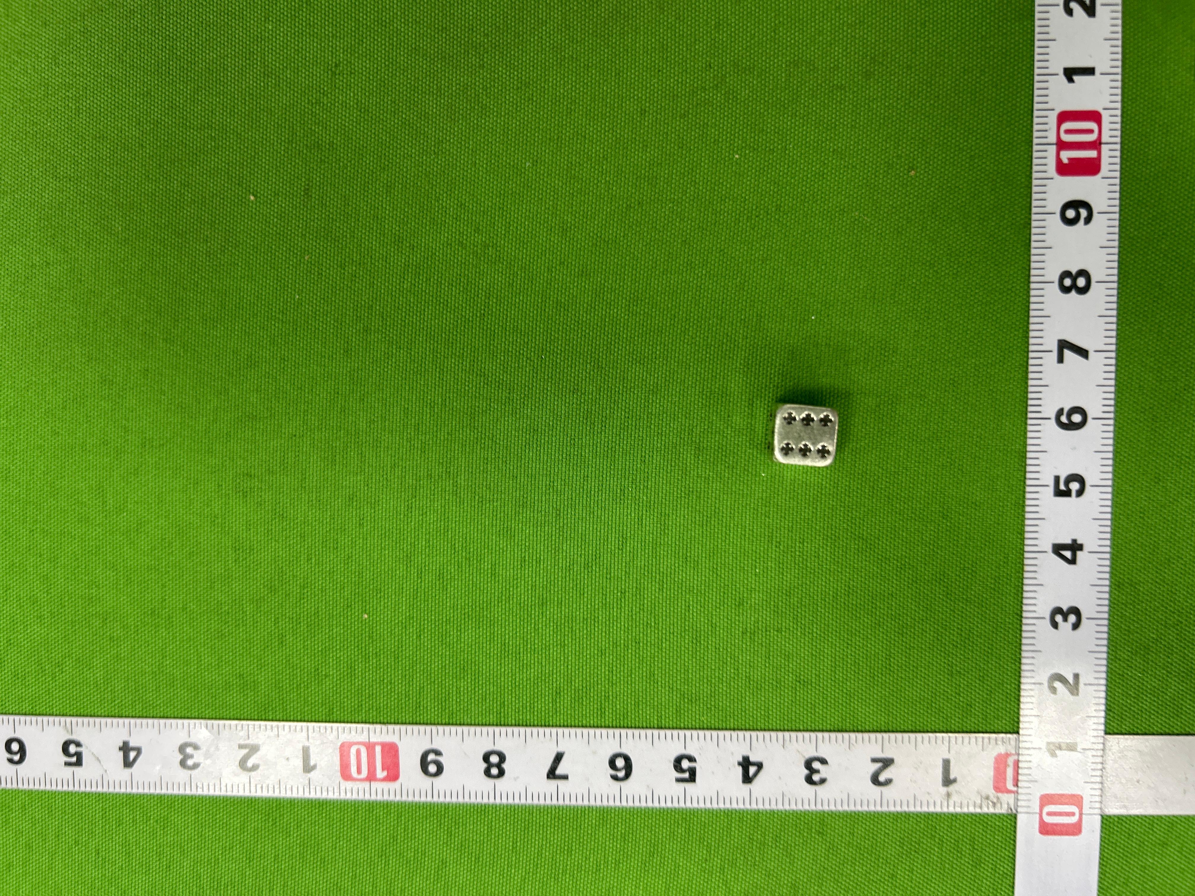 Foto QC 2 de Chrome Hearts Dice Bead Silver
