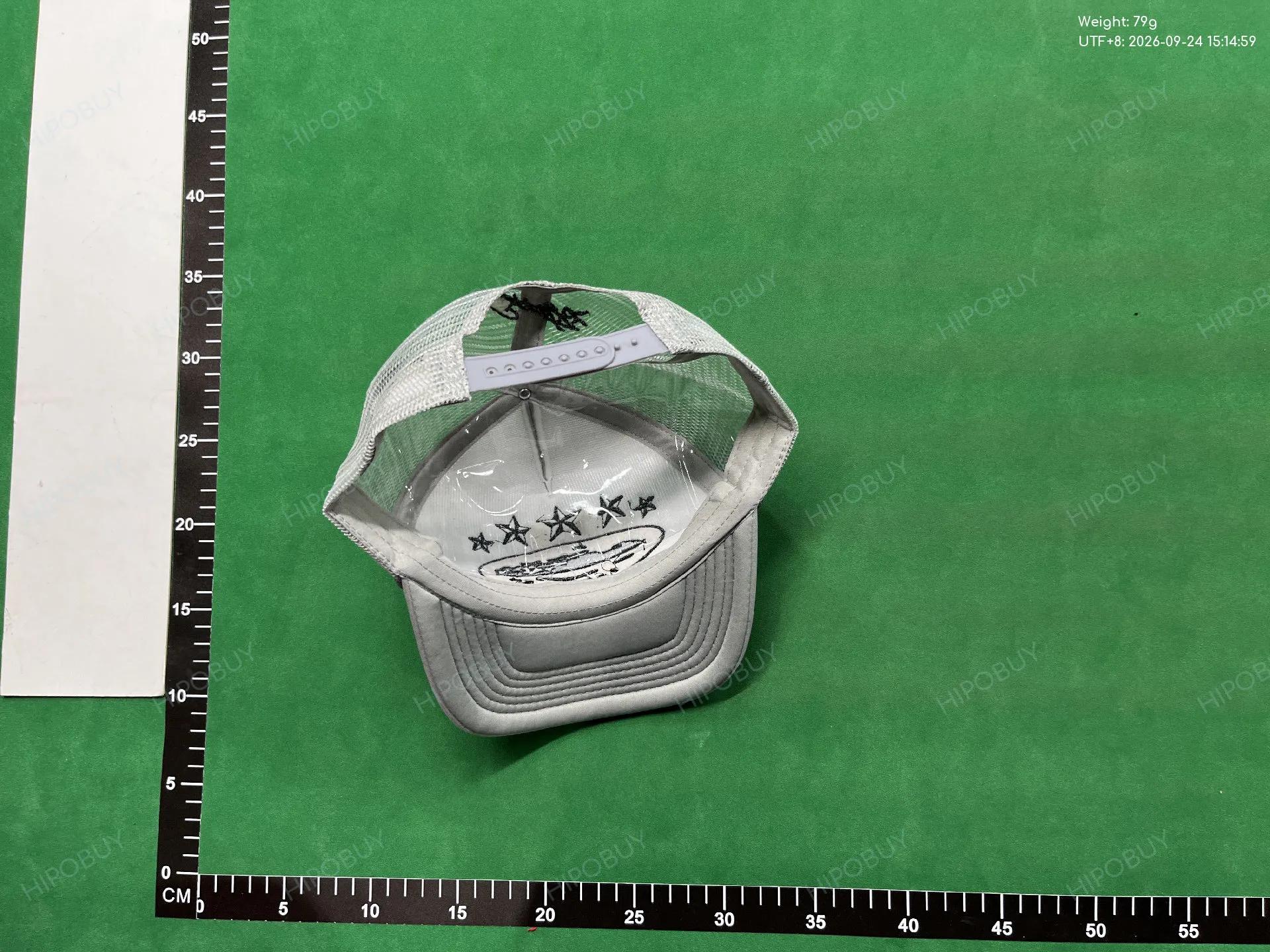 Foto QC 3 de Other Pentagram Graphic Trucker Cap White/Camo/Olive