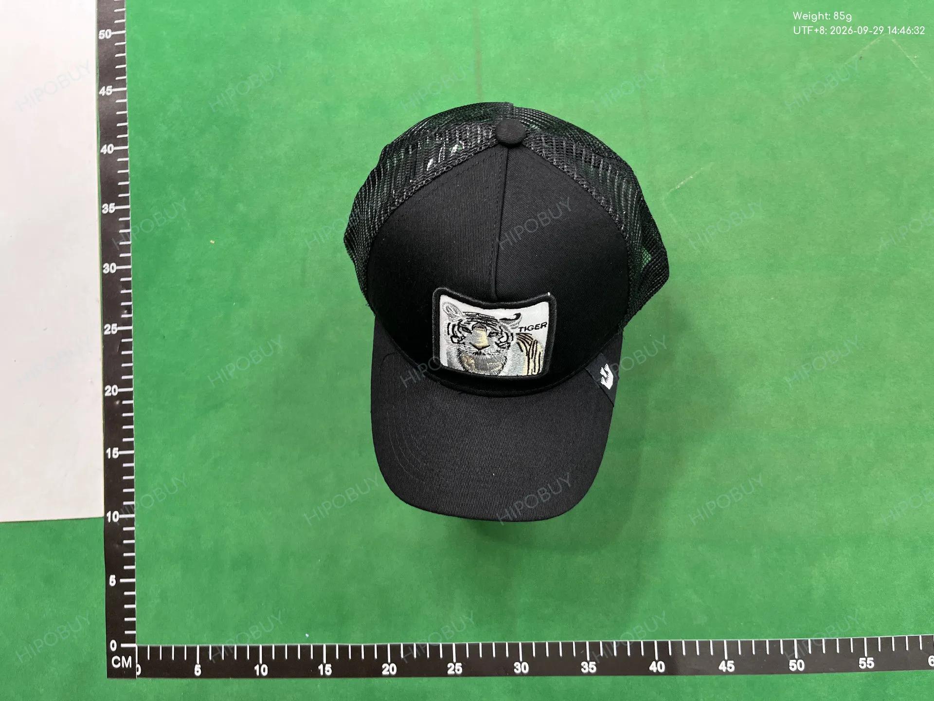 Foto QC 1 de Goorin Bros. The Panther Trucker Cap Black