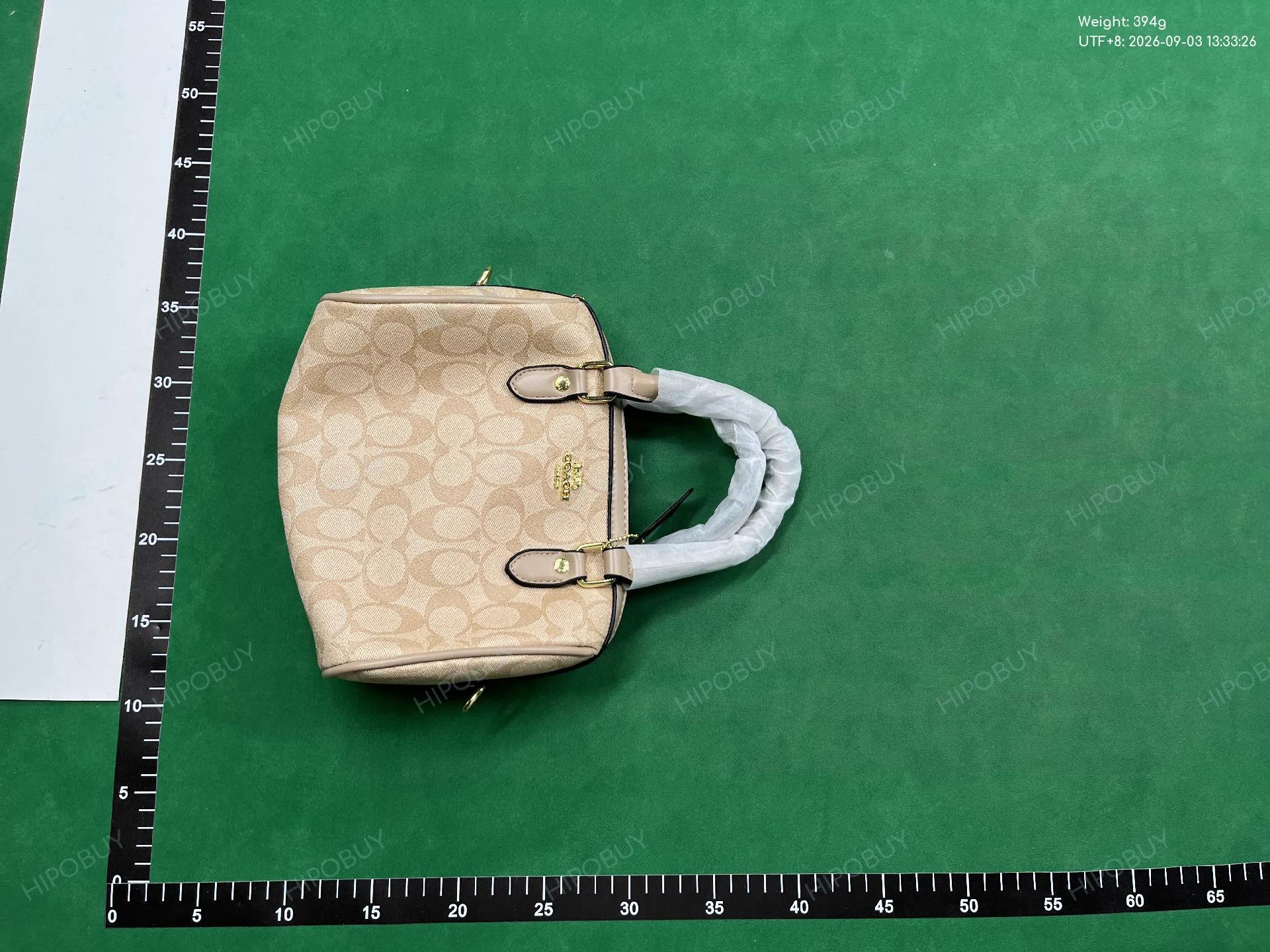 Foto QC 3 de Coach Rowan Satchel Mini Signature Canvas Brown