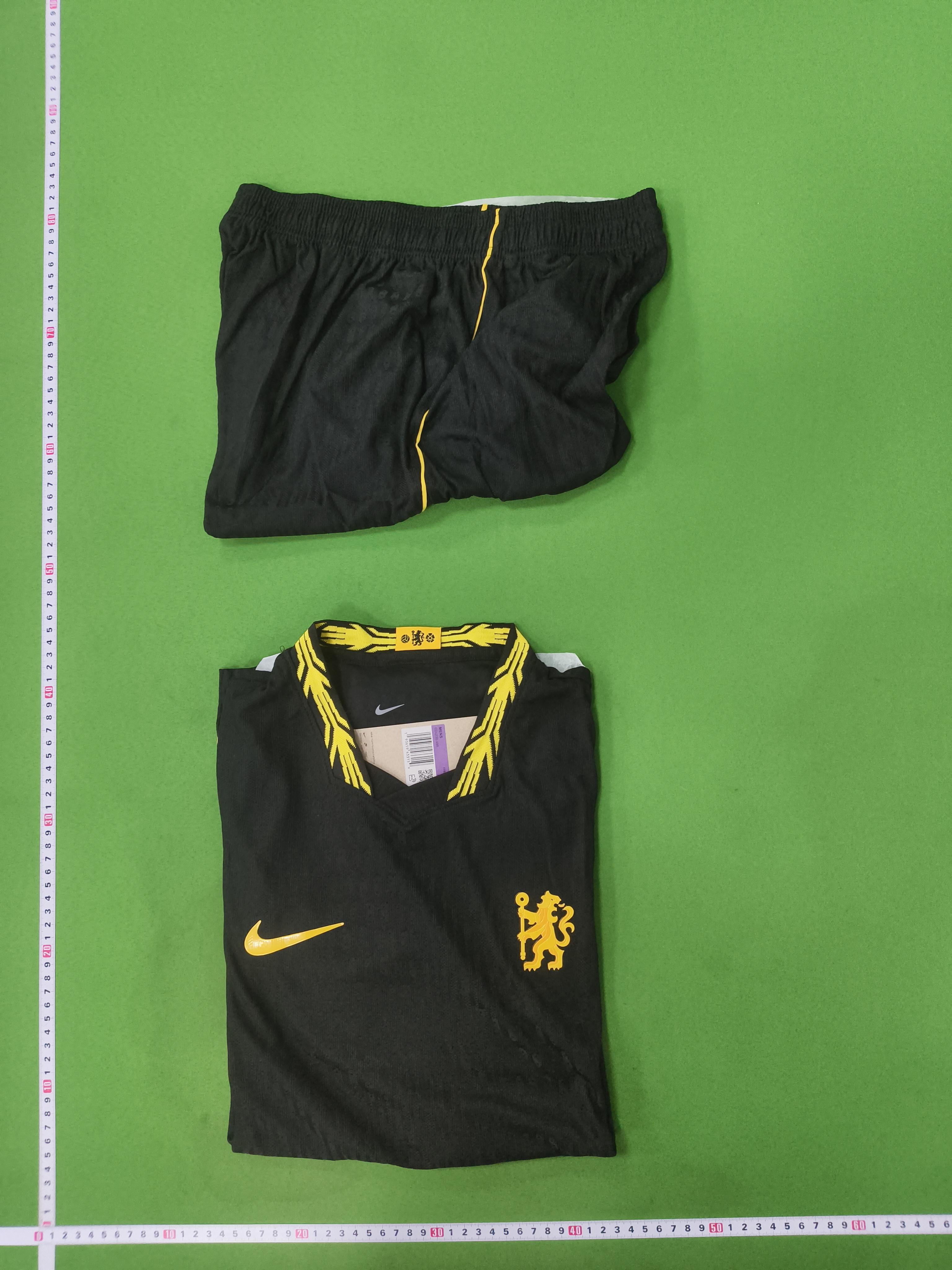 Foto QC 6 de Adidas Real Madrid Football Set 2-Piece White