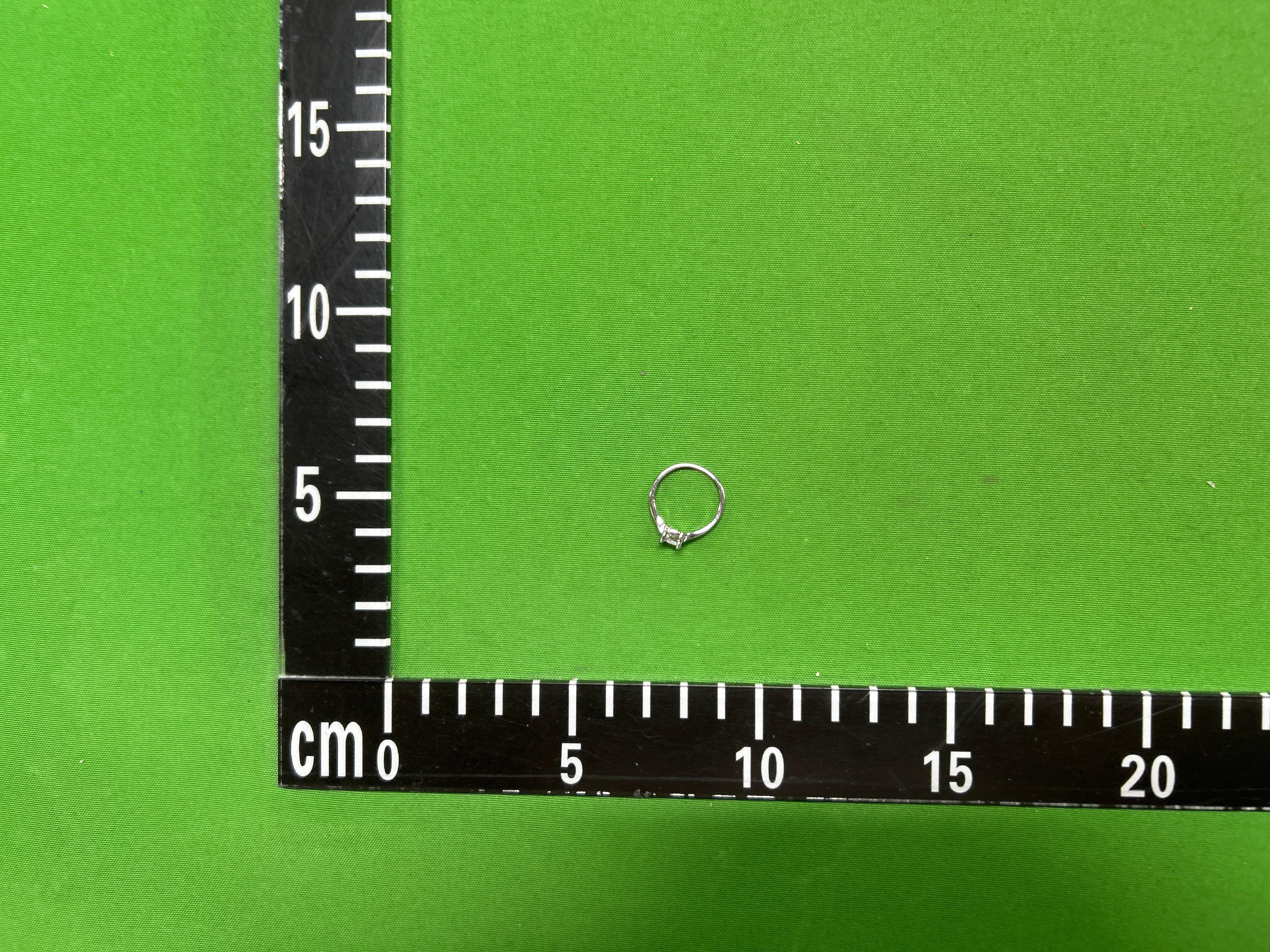 Foto QC 4 de Vivienne Westwood Reina Ring Sterling Silver Cubic Zirconia Silver