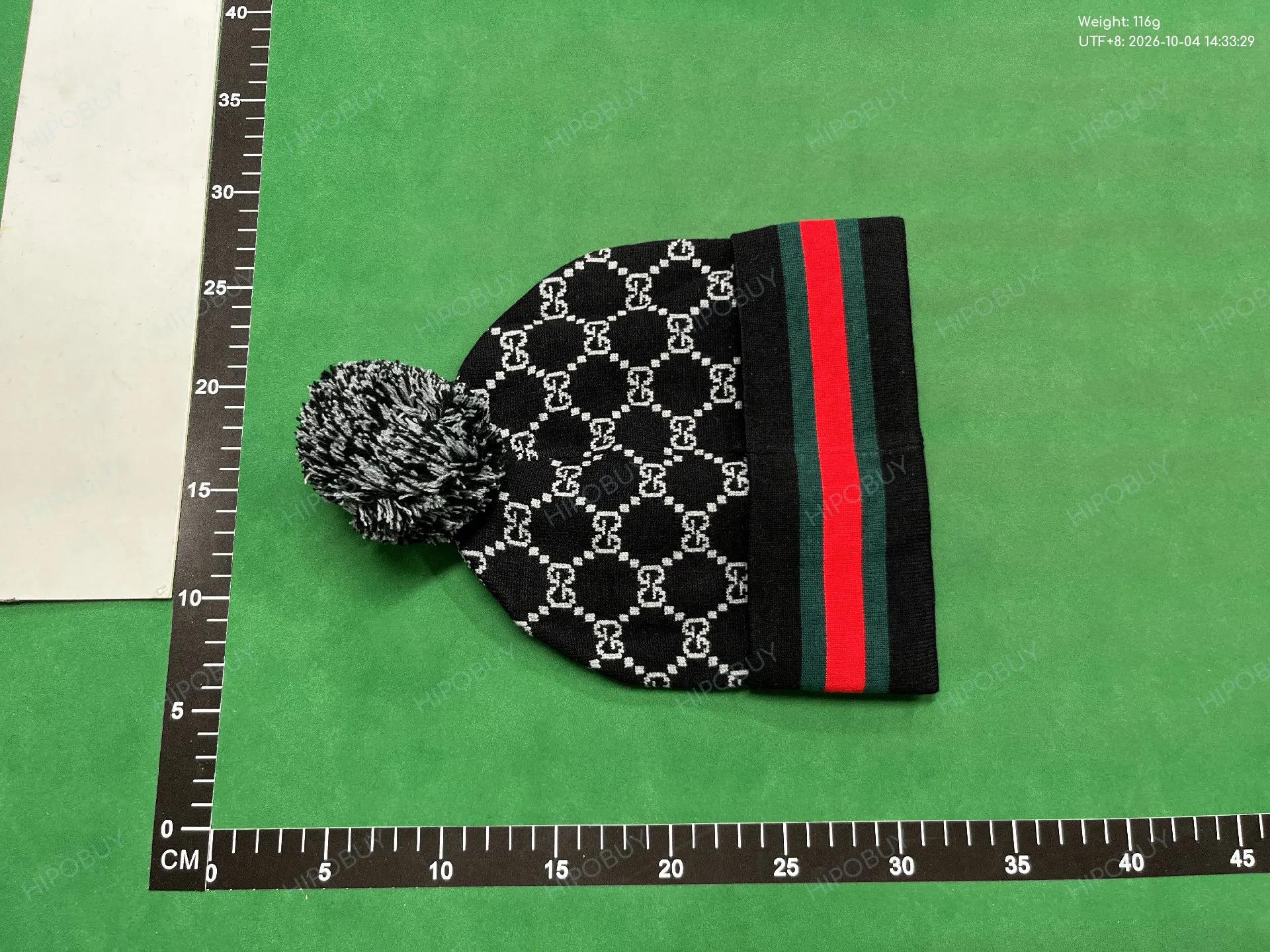 Foto QC 8 de Gucci GG Bee Beanie Red