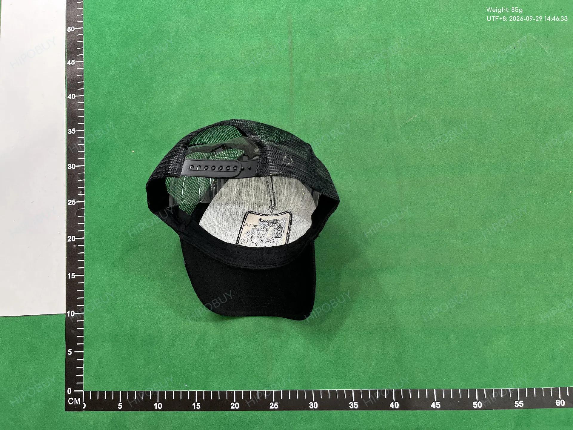 Foto QC 3 de Goorin Bros. The Panther Trucker Cap Black