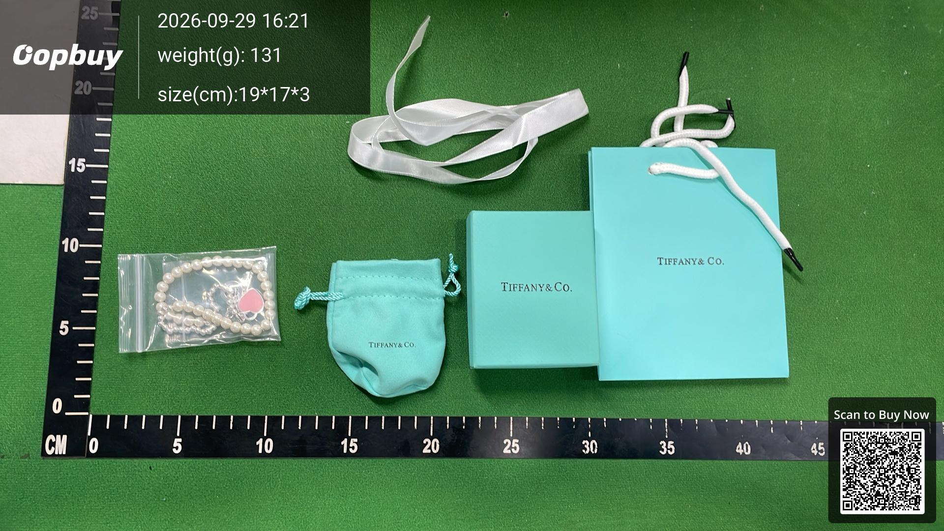 Foto QC 3 de Tiffany & Co. Soleste Earrings Silver Diamond Silver