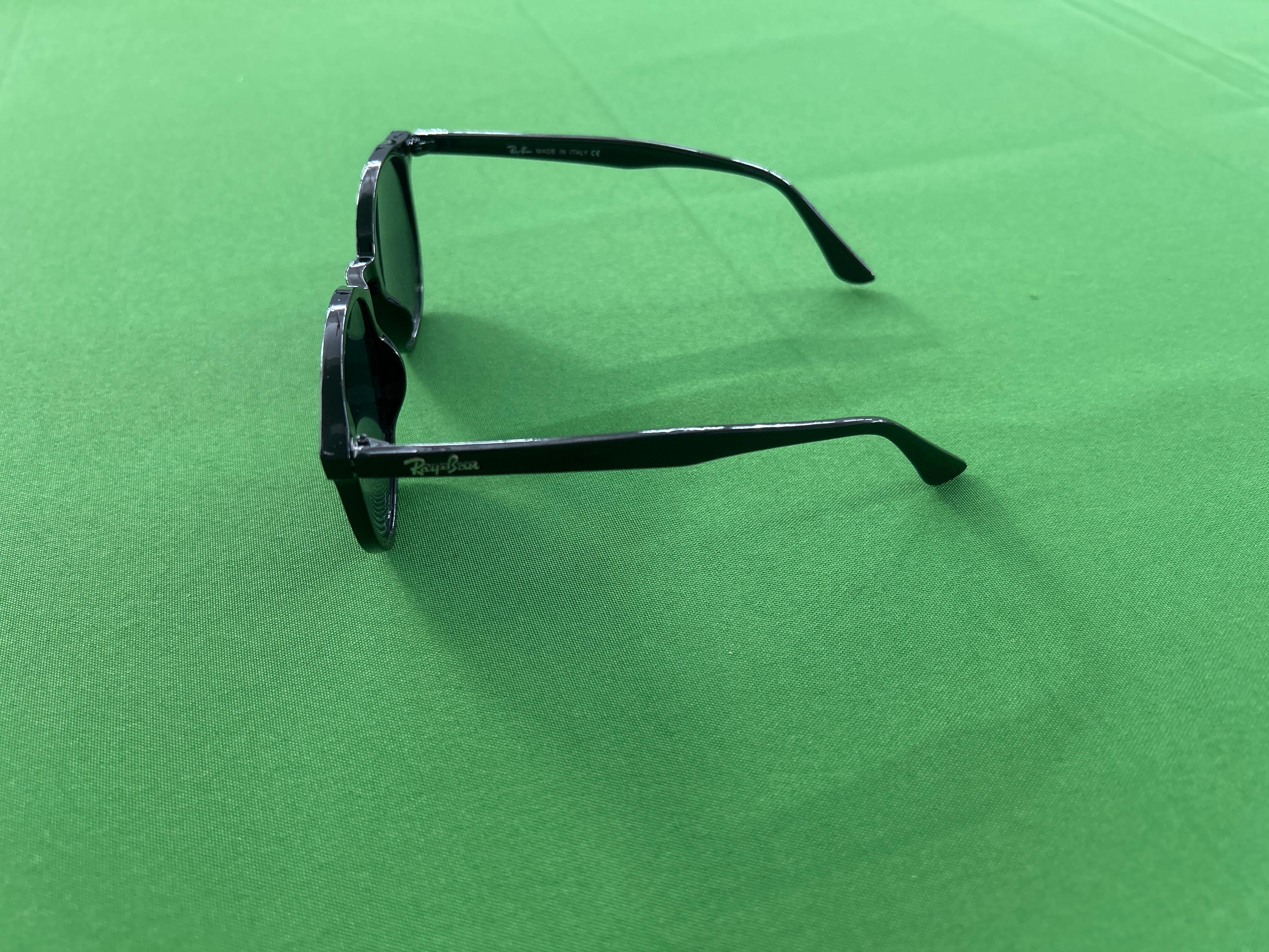 Foto QC 7 de Ray-Ban Round-Frame Acetate Sunglasses Black Purple Gradient (RB4171)