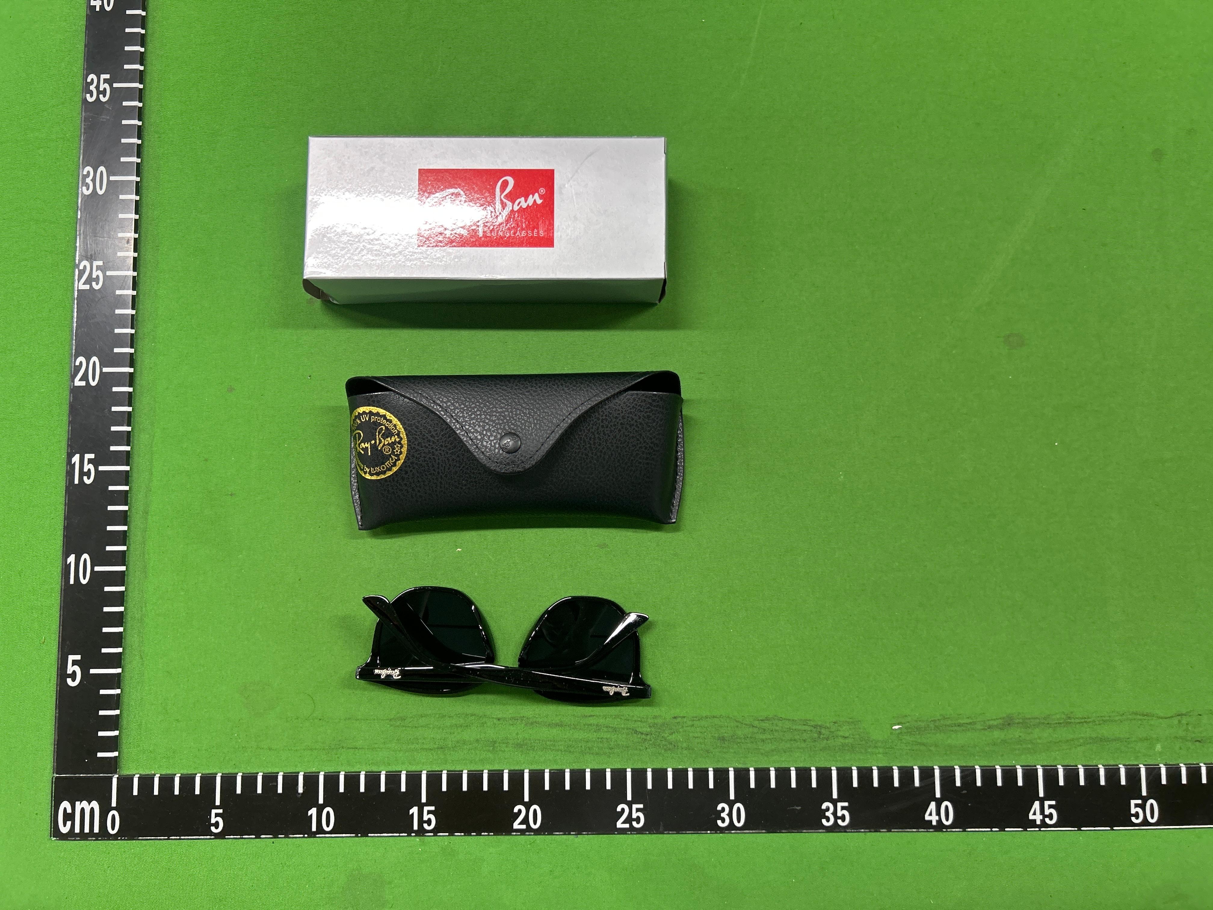 Foto QC 4 de Ray-Ban Round-Frame Acetate Sunglasses Black Purple Gradient (RB4171)
