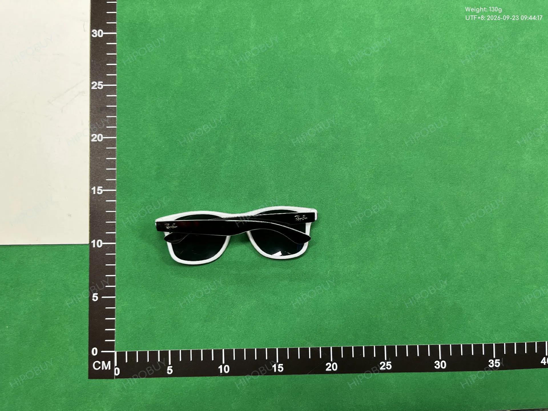 Foto QC 8 de Ray-Ban Wayfarer Acetate Sunglasses Black Black (RB2140-901)