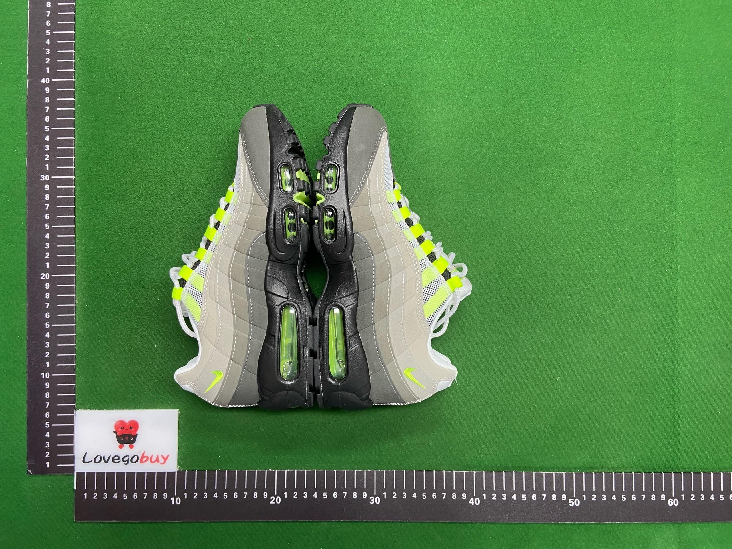 Foto QC 3 de Nike Air Max 95 SE Moving Company Hemp Stadium Green DV2621-200