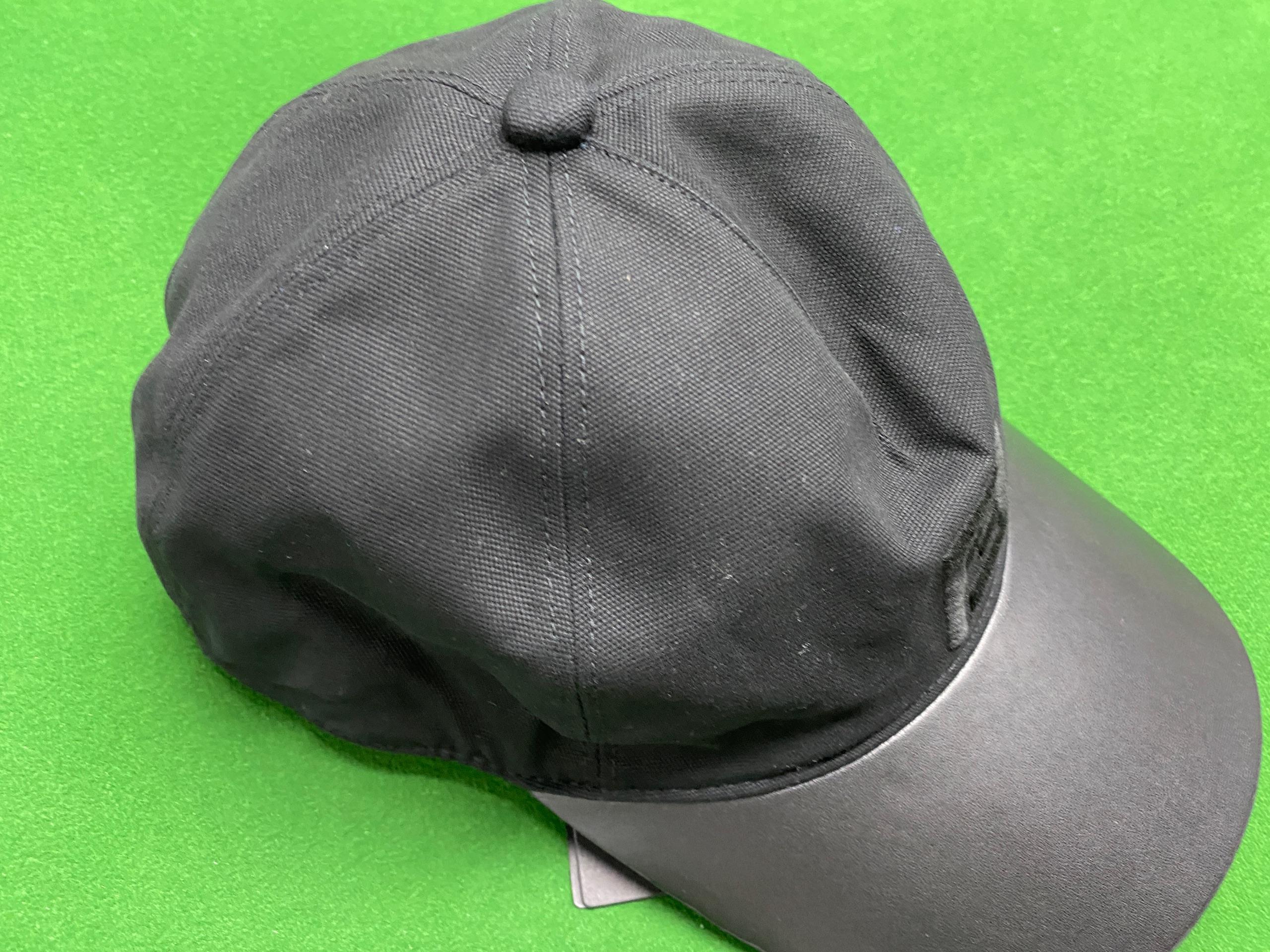 Foto QC 7 de Burberry Equestrian Knight Check Bucket Hat Black