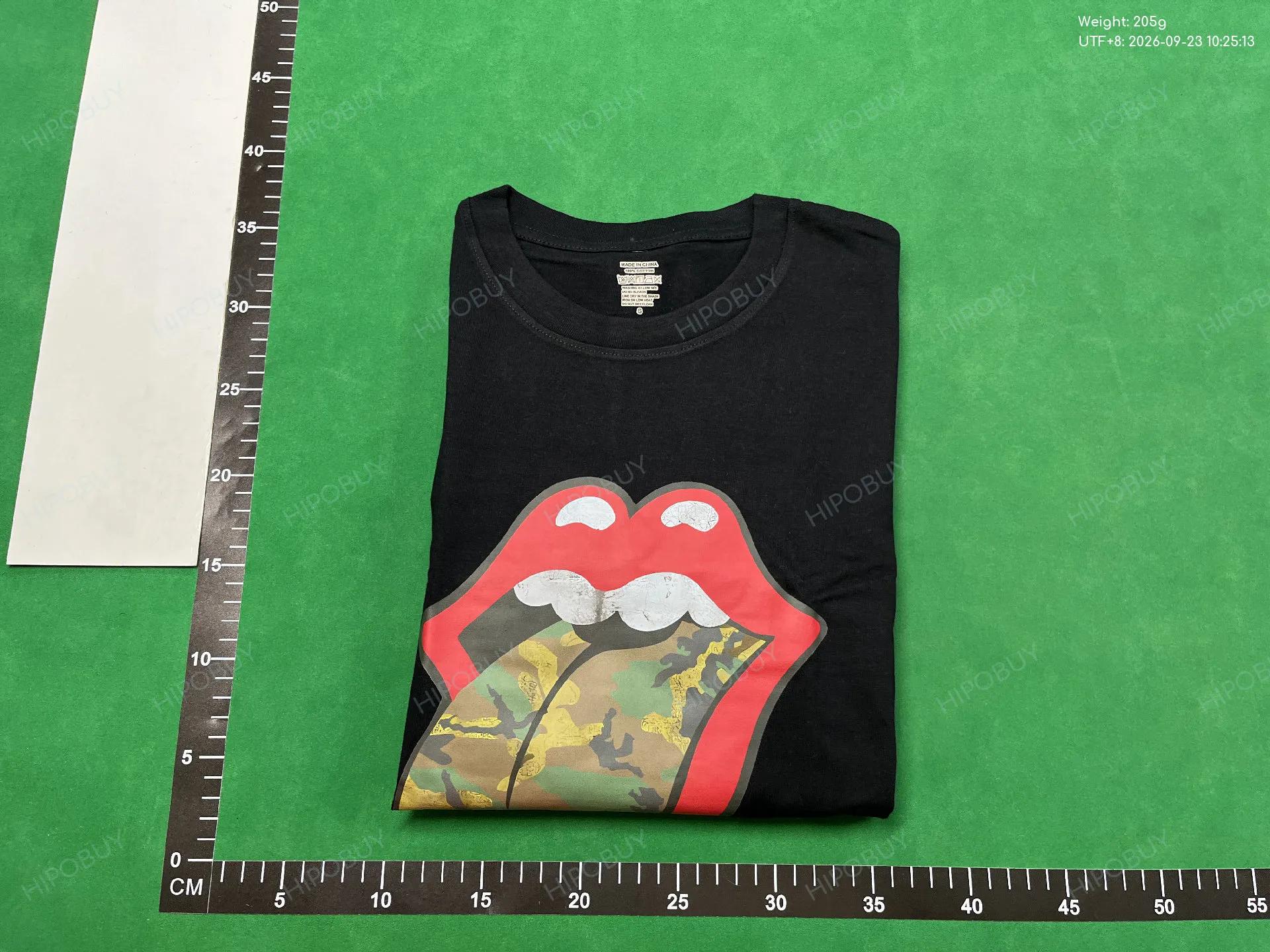 Foto QC 8 de The Rolling Stones T-shirt Distressed Camo Tongue White