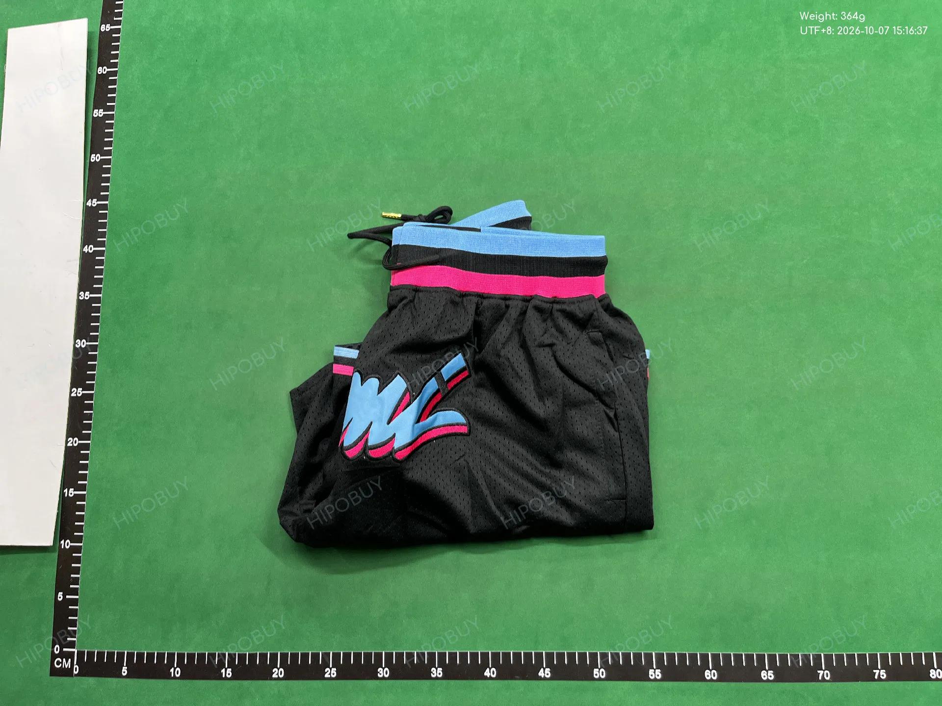 Foto QC 8 de NBA Miami Heat Basketball Shorts Mesh Black