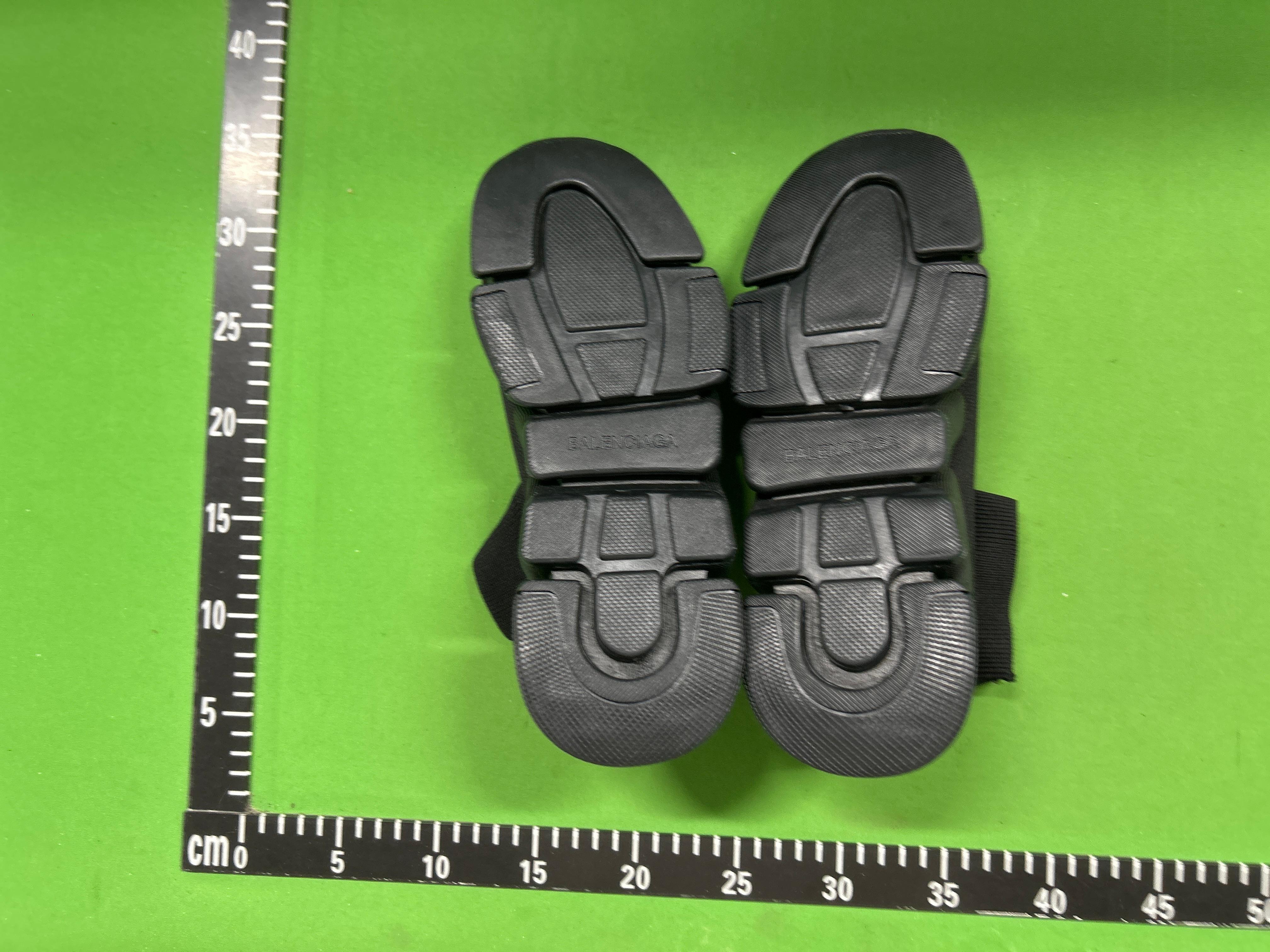 Foto QC 8 de Balenciaga Speed Trainer Black White IUMT0308LJB