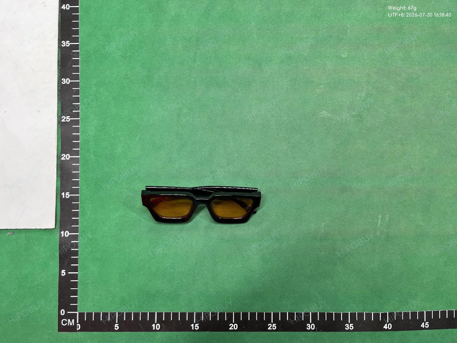 Foto QC 4 de Unbranded Thick Square-Frame Acetate Sunglasses Black Purple