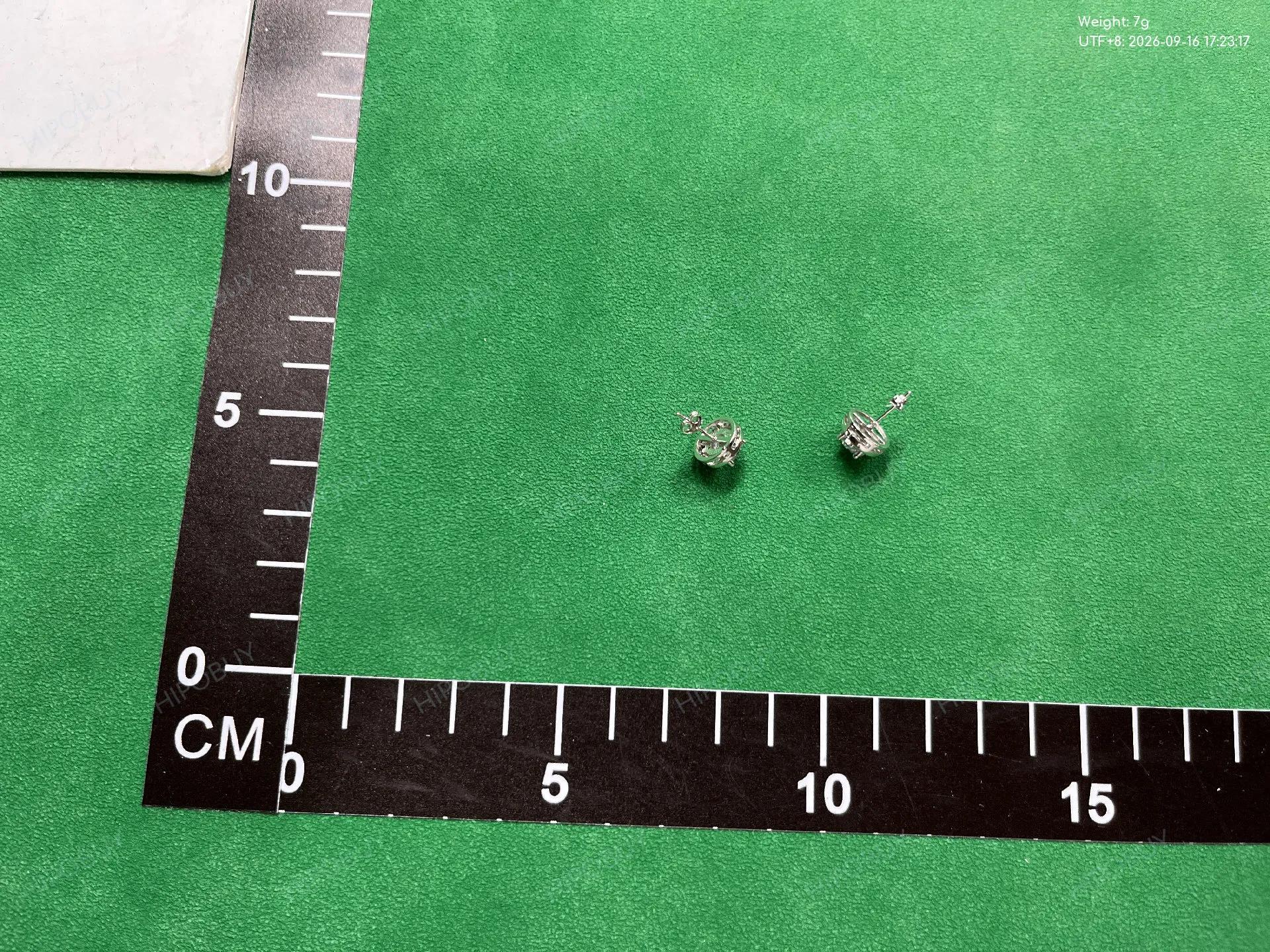 Foto QC 7 de Other Earrings Sterling Silver Moissanite Silver