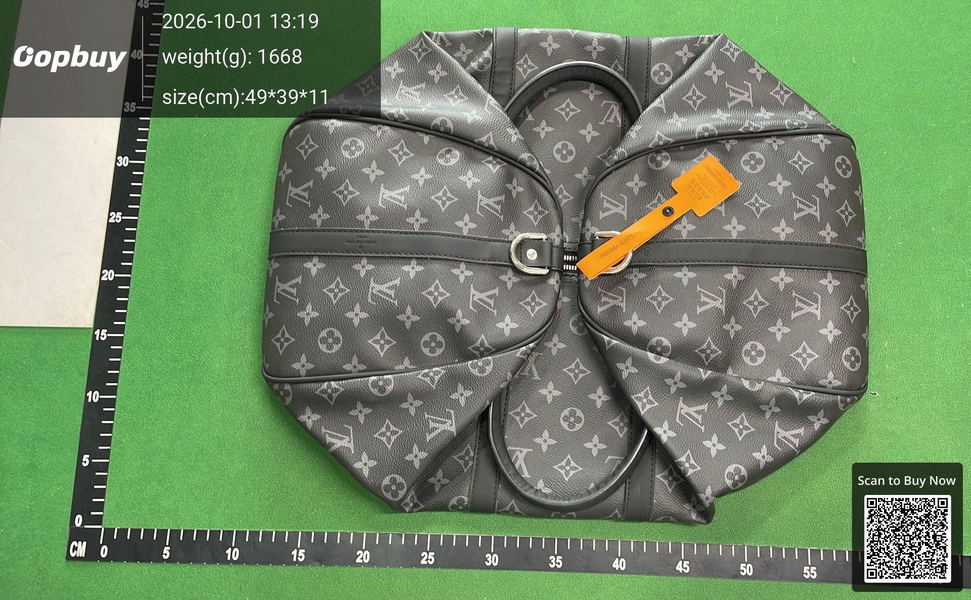 Foto QC 2 de Louis Vuitton Trio Messenger Monogram Eclipse Canvas