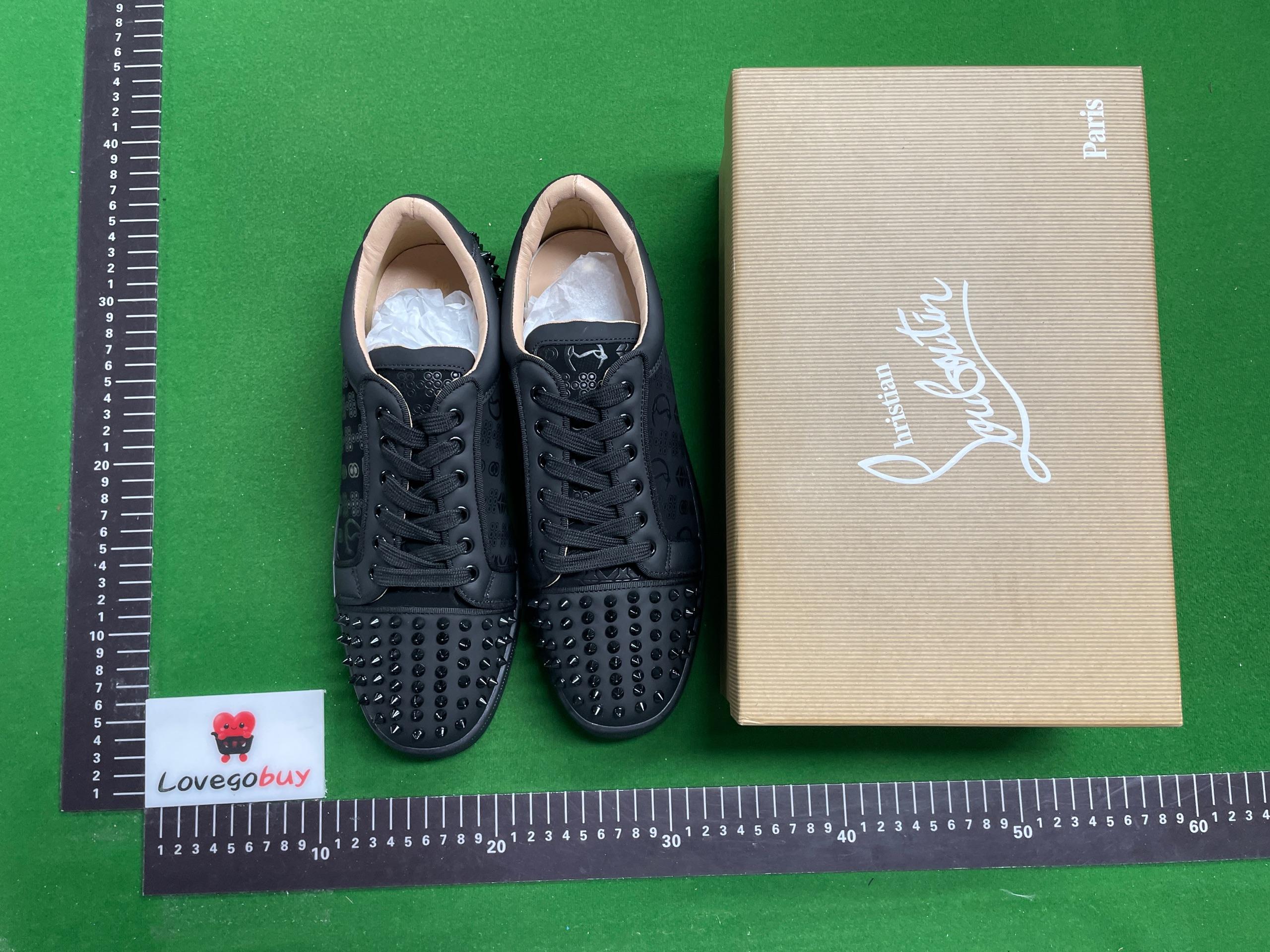 Foto QC 8 de Christian Louboutin Louis Junior Suede Low Sneakers Spikes Black