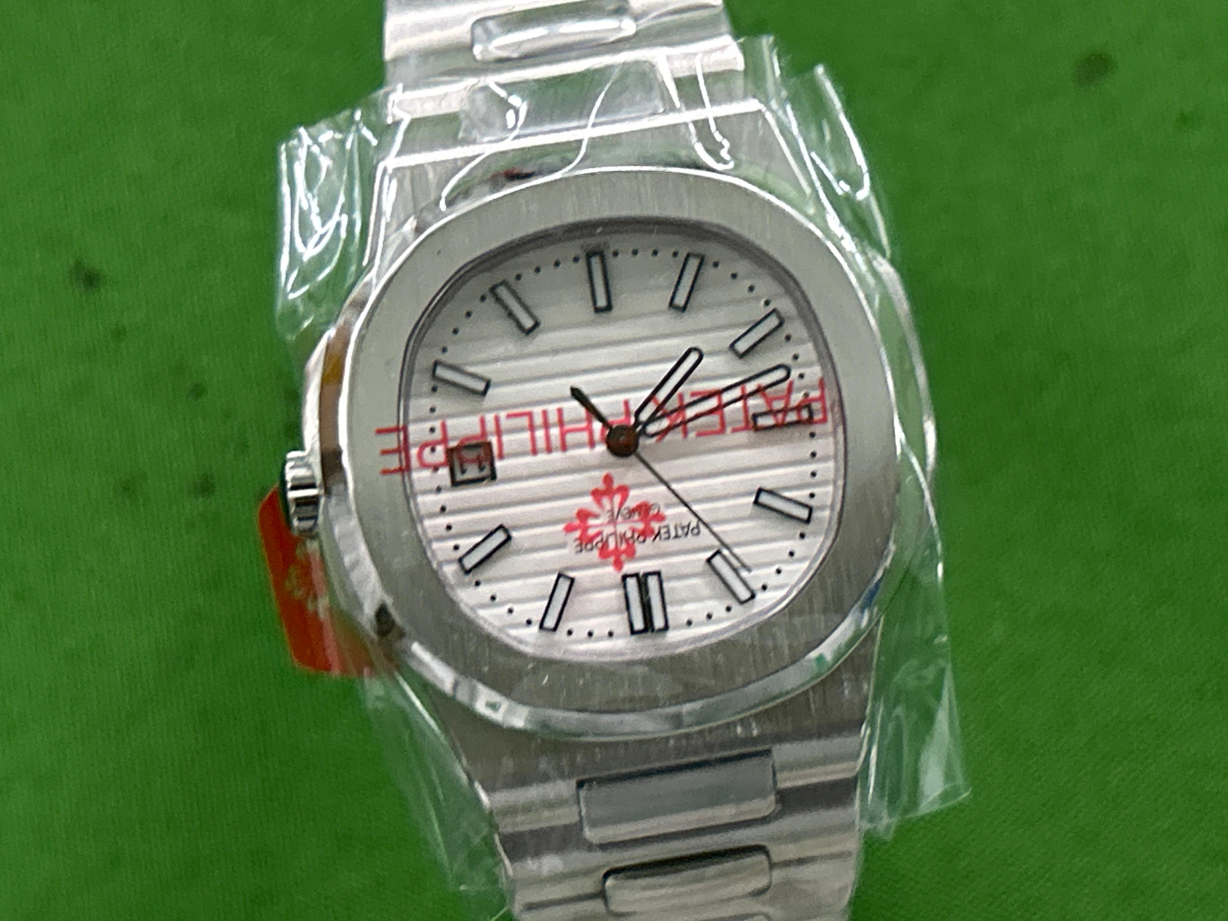 Foto QC 7 de Rolex Oyster Perpetual Land-Dweller 127336