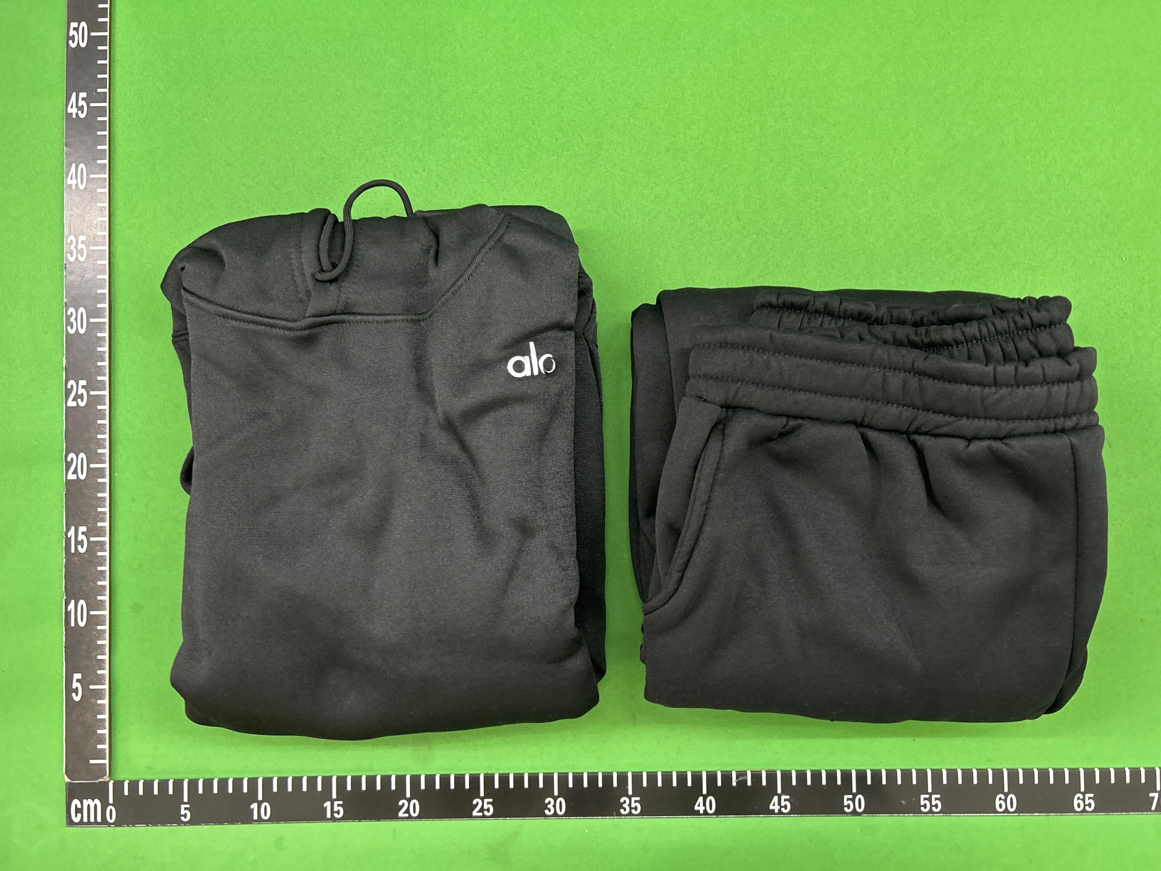 Foto QC 4 de Alo Yoga Accolade Hooded Sweater Black