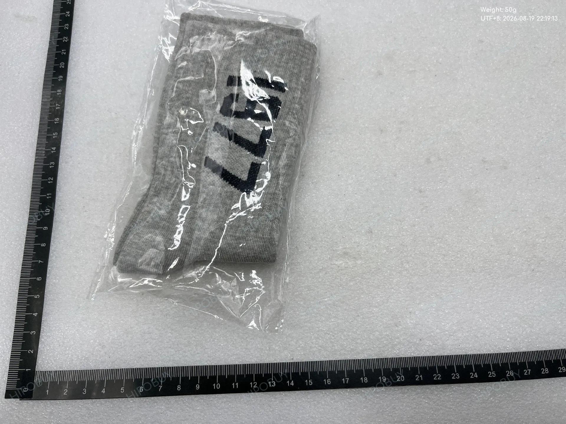 Foto QC 5 de Fear of God Essentials 1977 Crew Socks Black