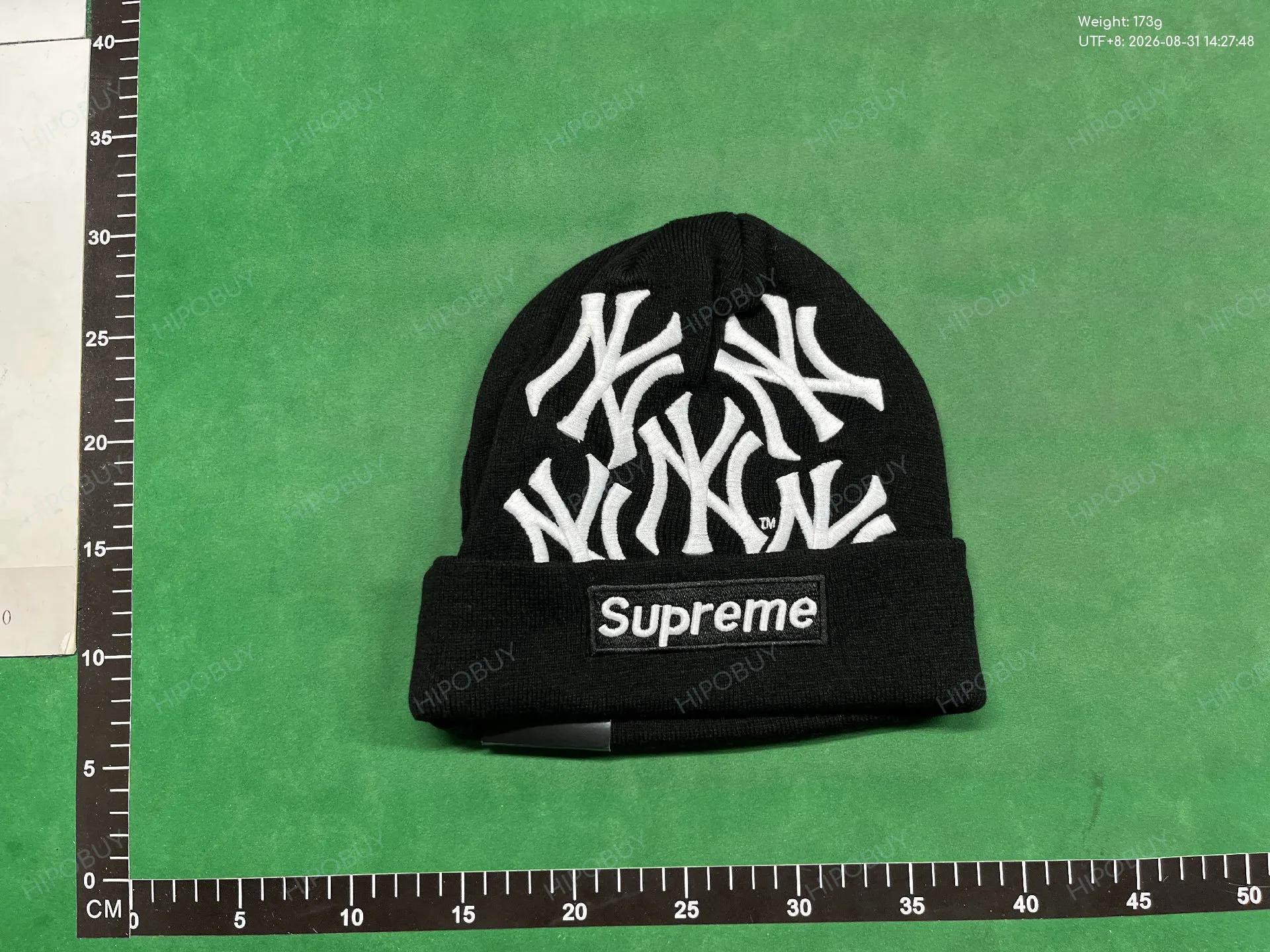 Foto QC 5 de Supreme New Era New York Yankees Box Logo Beanie Black