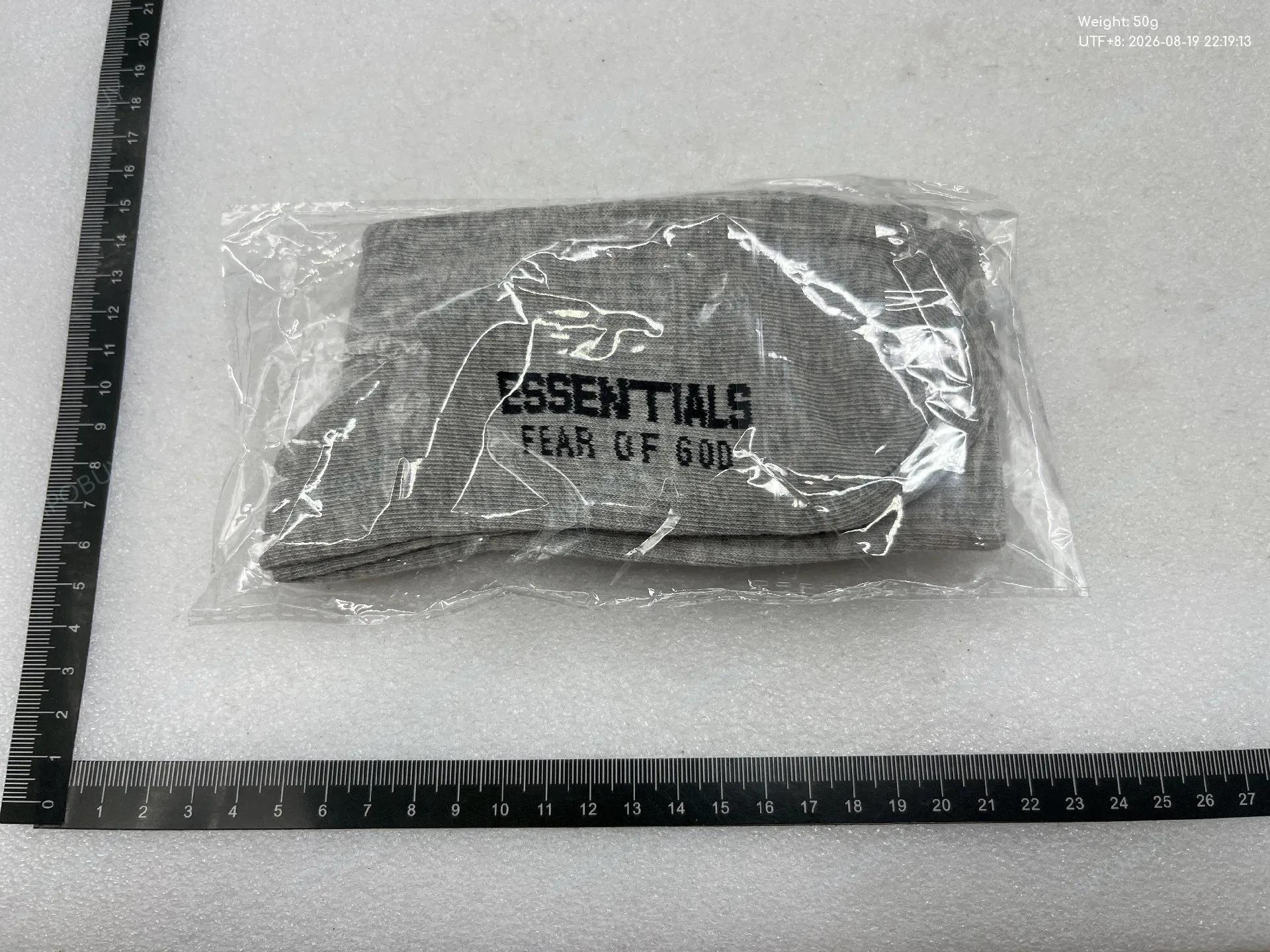 Foto QC 4 de Fear of God Essentials 1977 Crew Socks Black