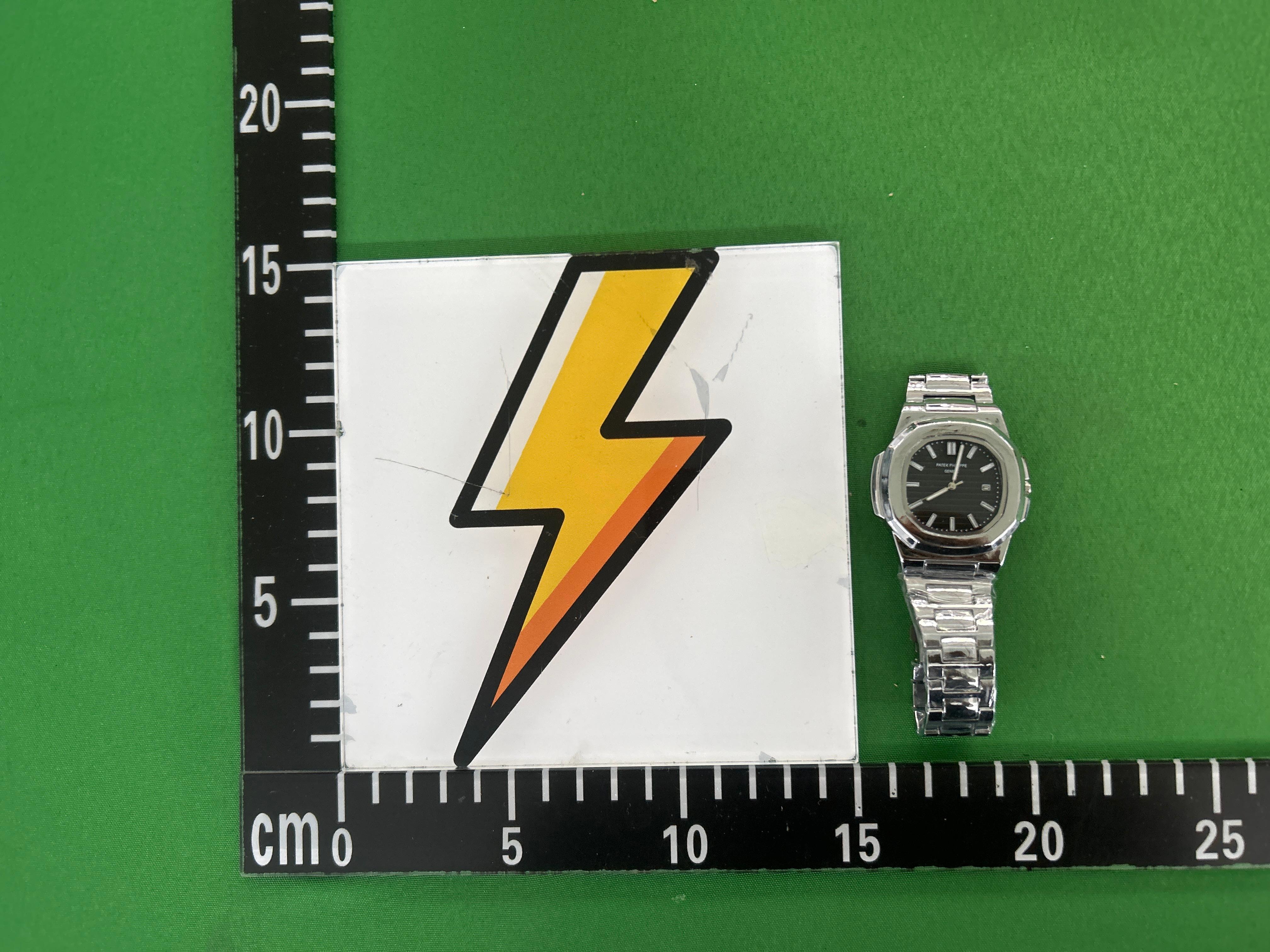 Foto QC 2 de Rolex Oyster Perpetual Land-Dweller 127336