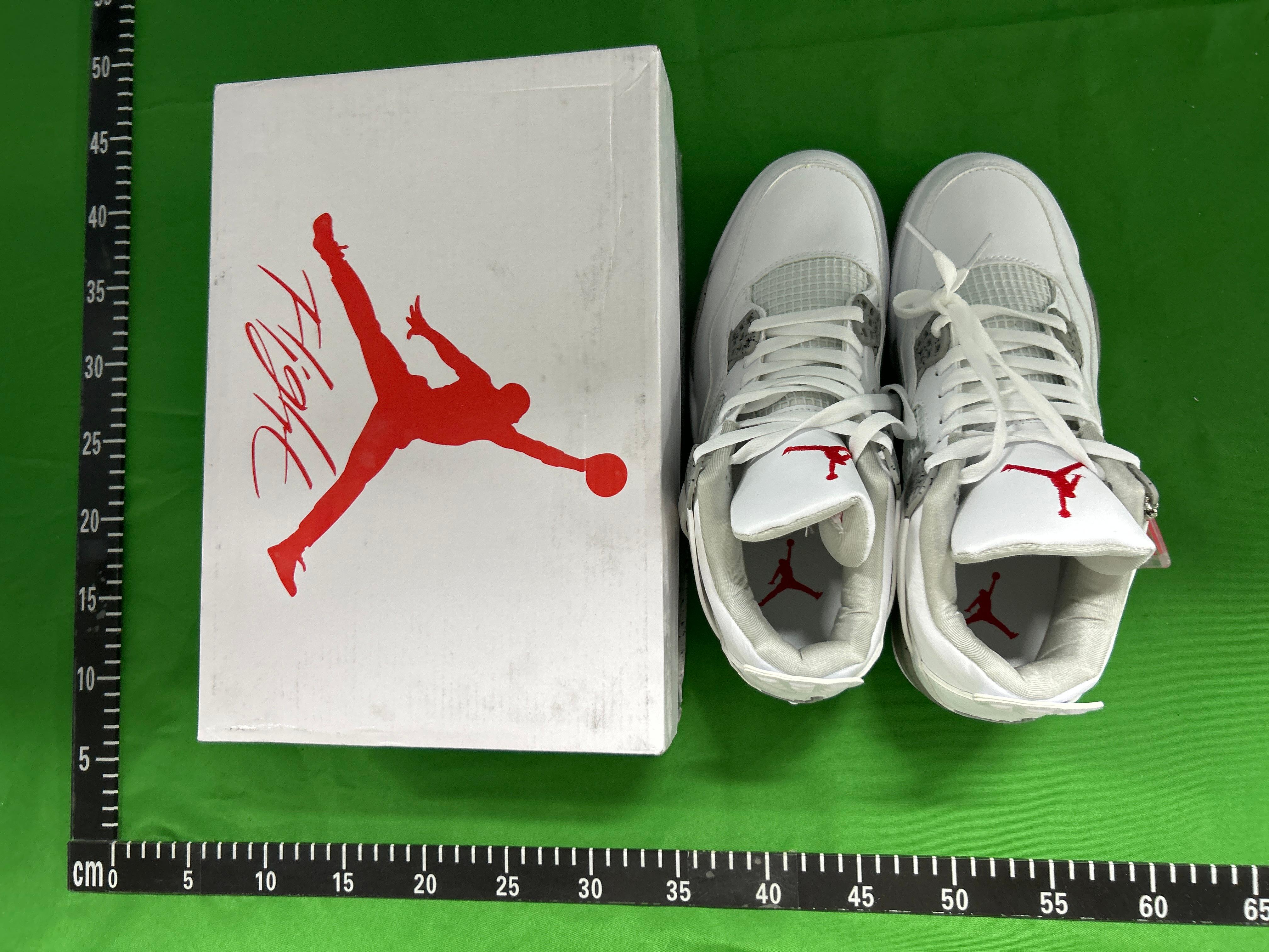 Foto QC 2 de Jordan 4 Retro Black Cat CU1110-010