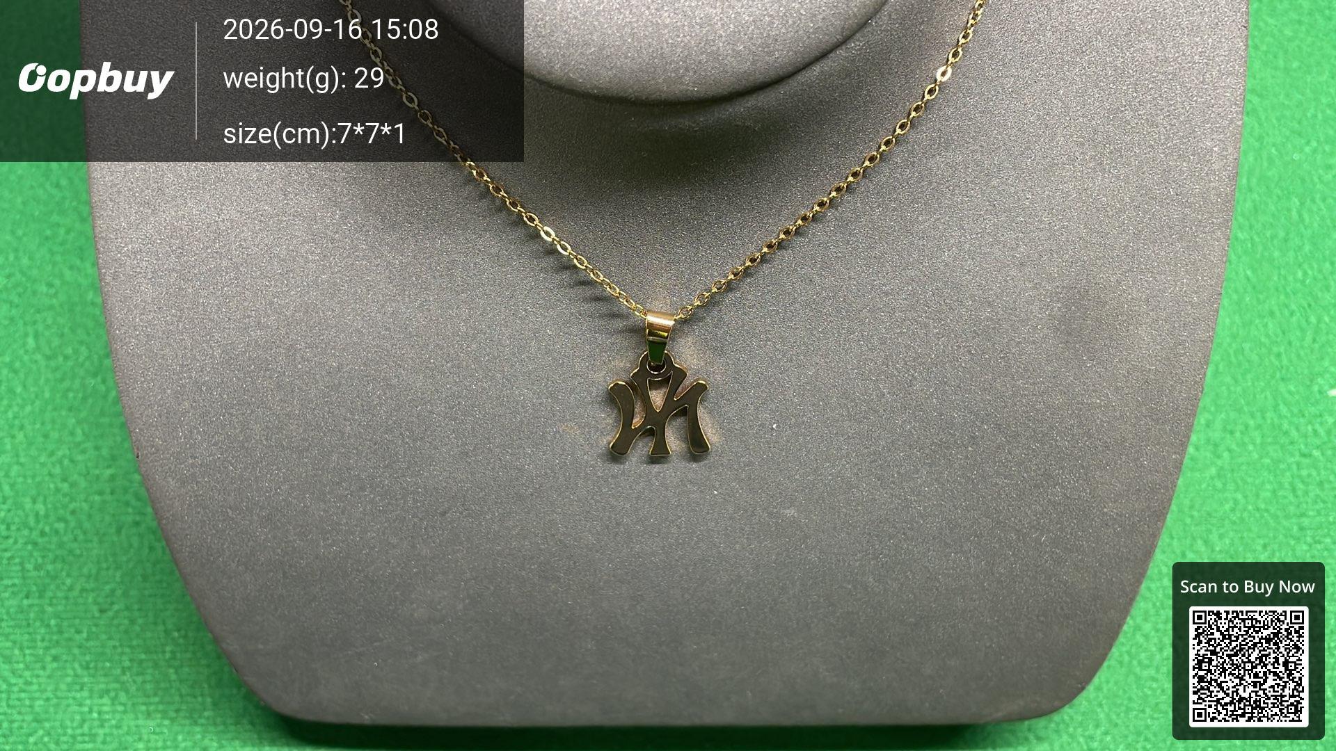 Foto QC 8 de New York Yankees Necklace Stainless Steel Gold