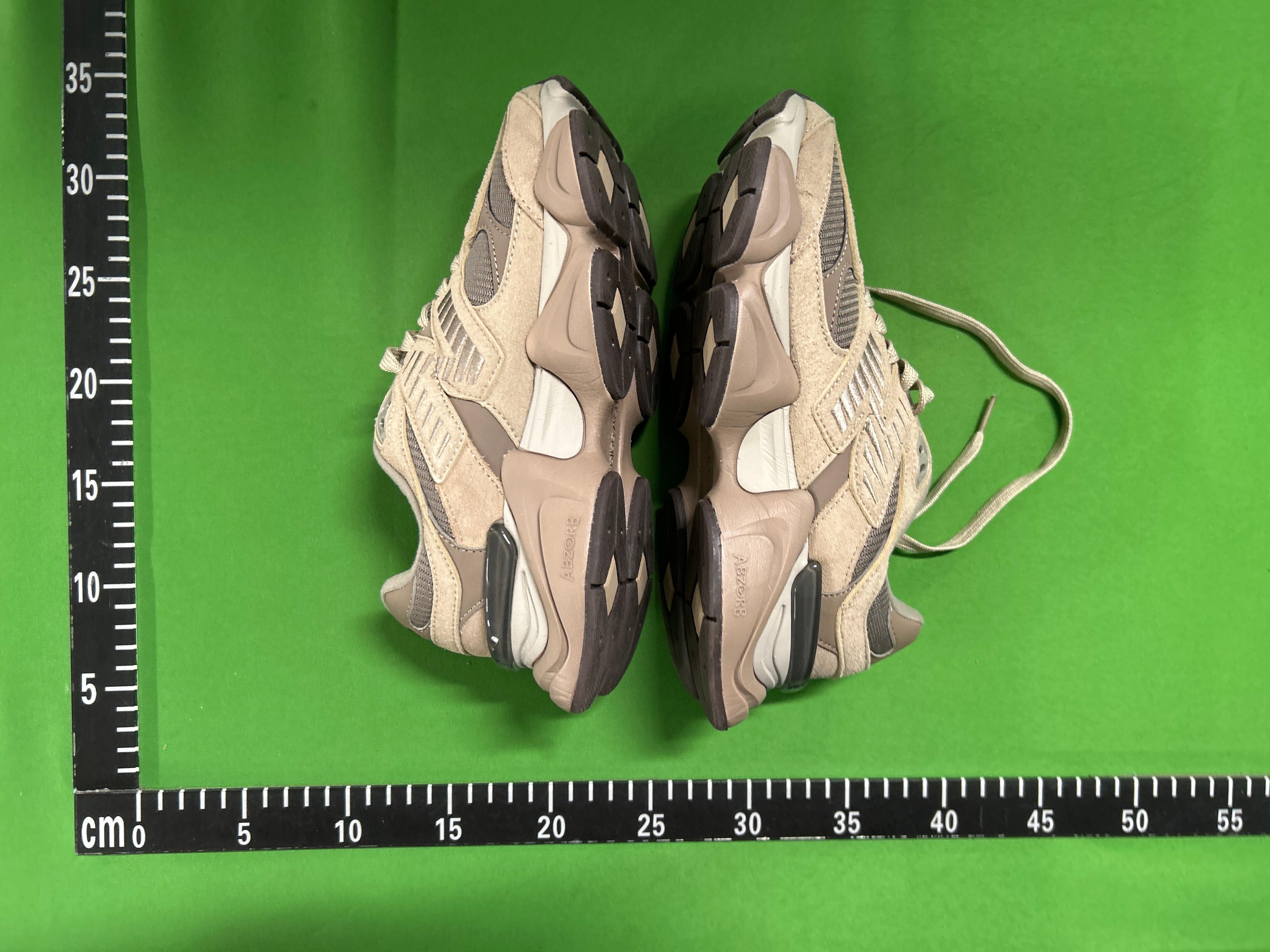 Foto QC 4 de New Balance 9060 Bricks & Wood Nothing Changed but the Address U9060BW1