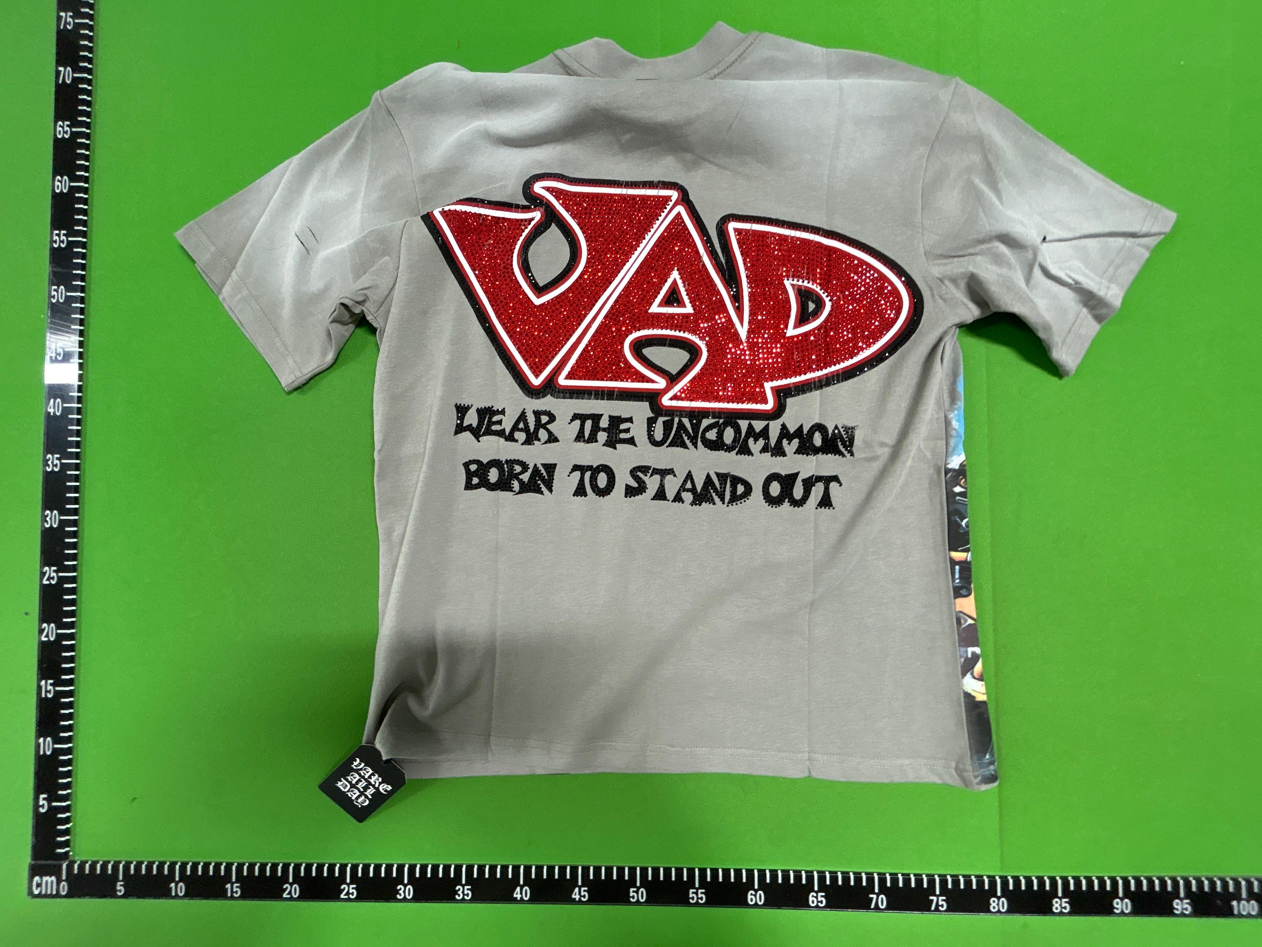 Foto QC 4 de VARE ALL DAY Sci-Fi Graphic Rhinestone T-shirt Grey