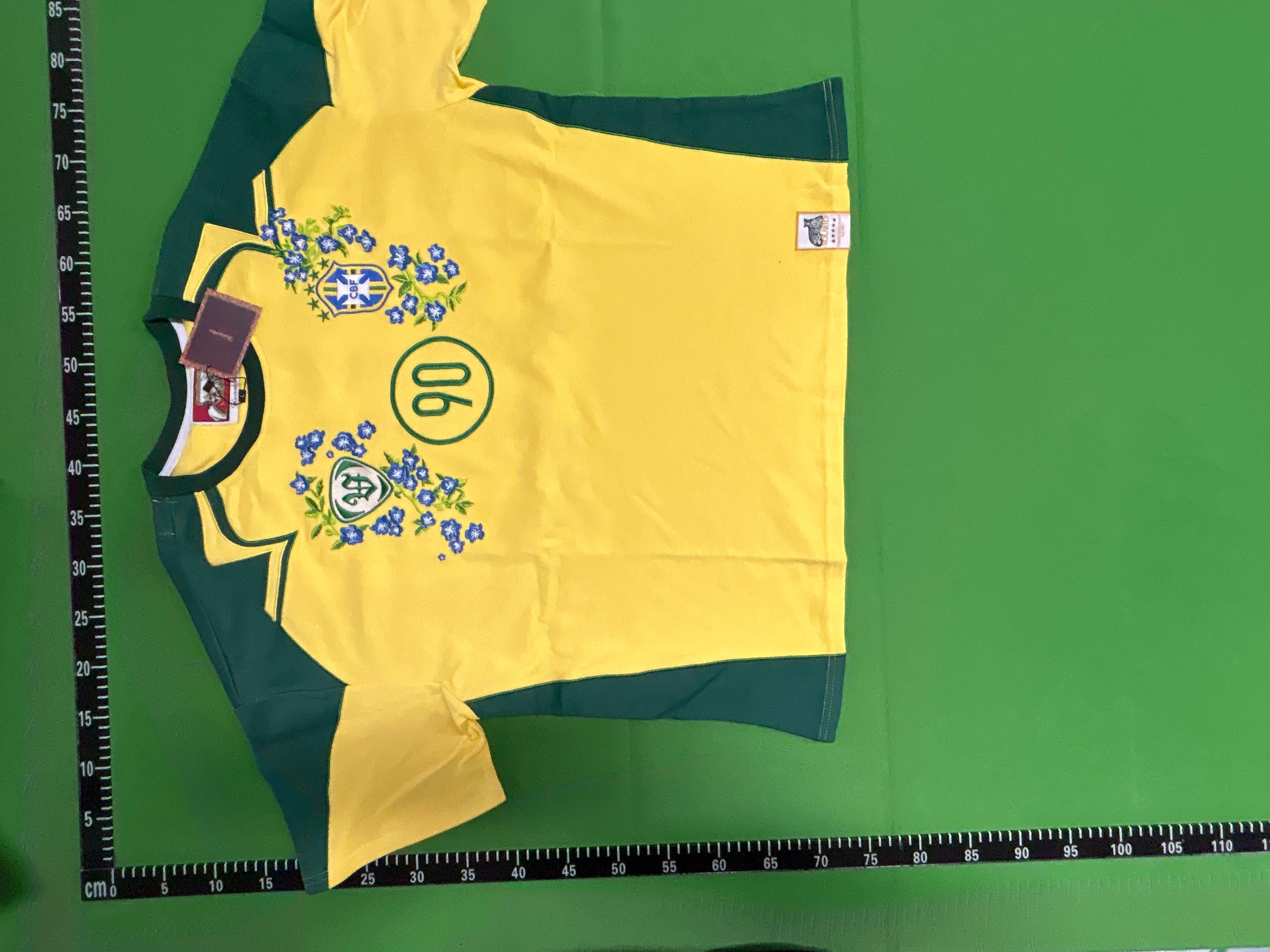 Foto QC 8 de Vescartes x Brazil Retro 2004/05 Home Floral Total 90 Jersey Yellow/Green