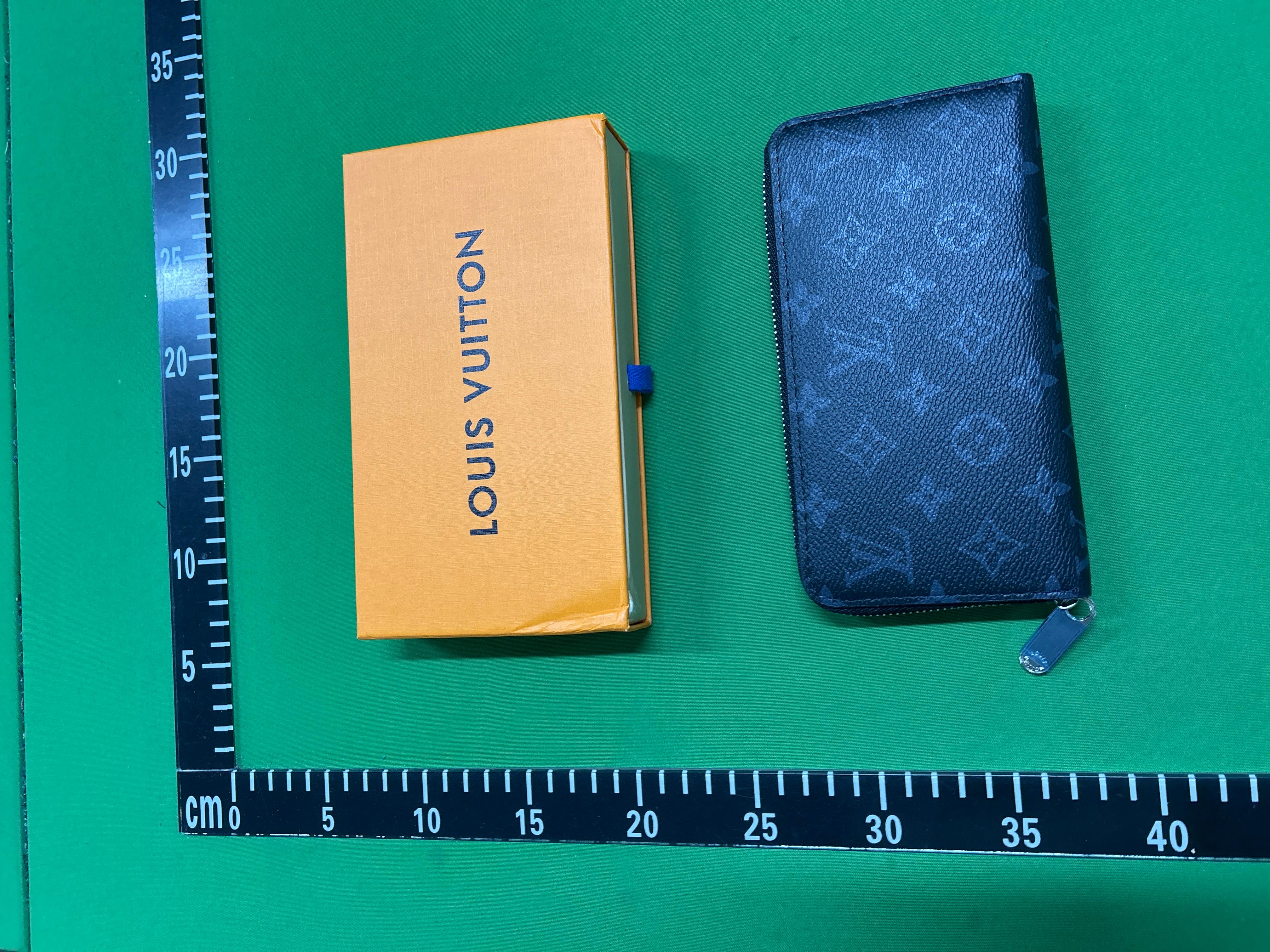 Foto QC 7 de Louis Vuitton Zippy Wallet Monogram Canvas Brown