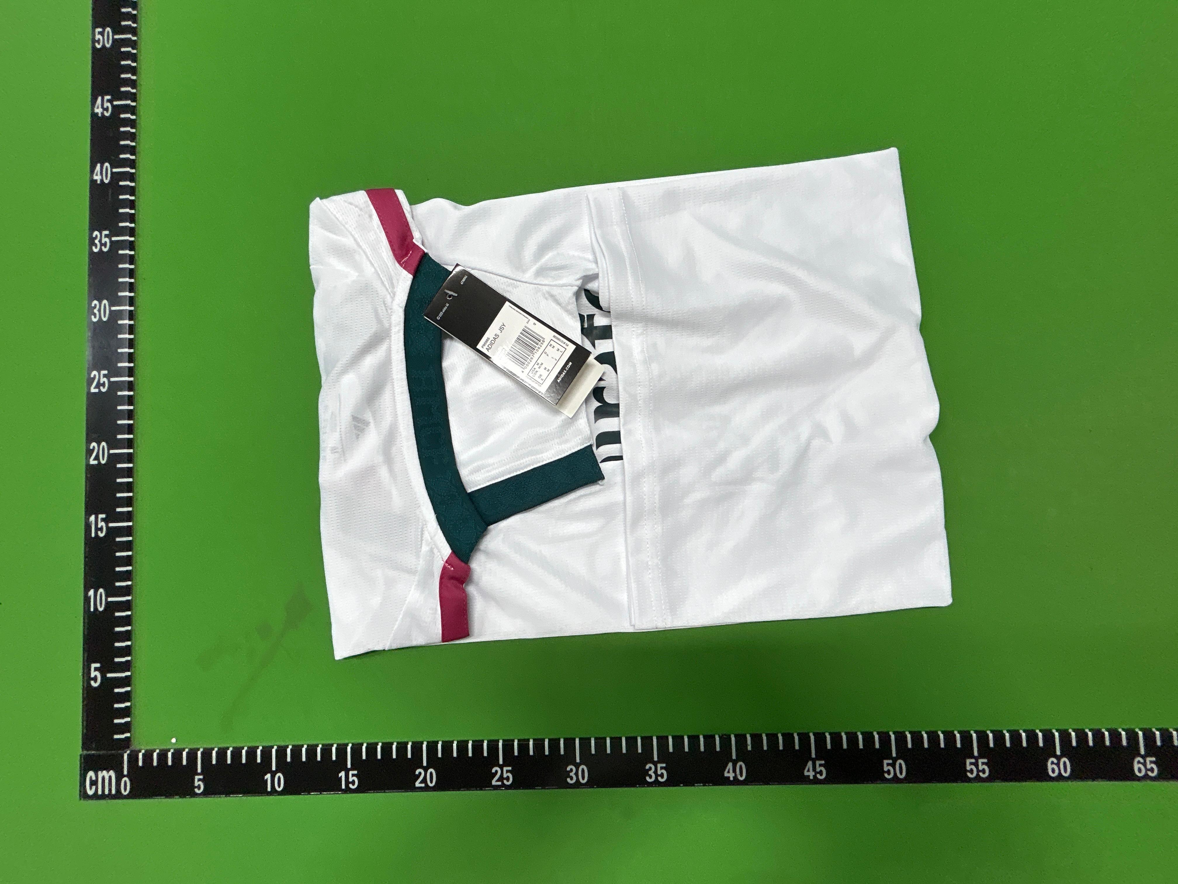 Foto QC 1 de Real Madrid x adidas 2026/27 Third Jersey Pink