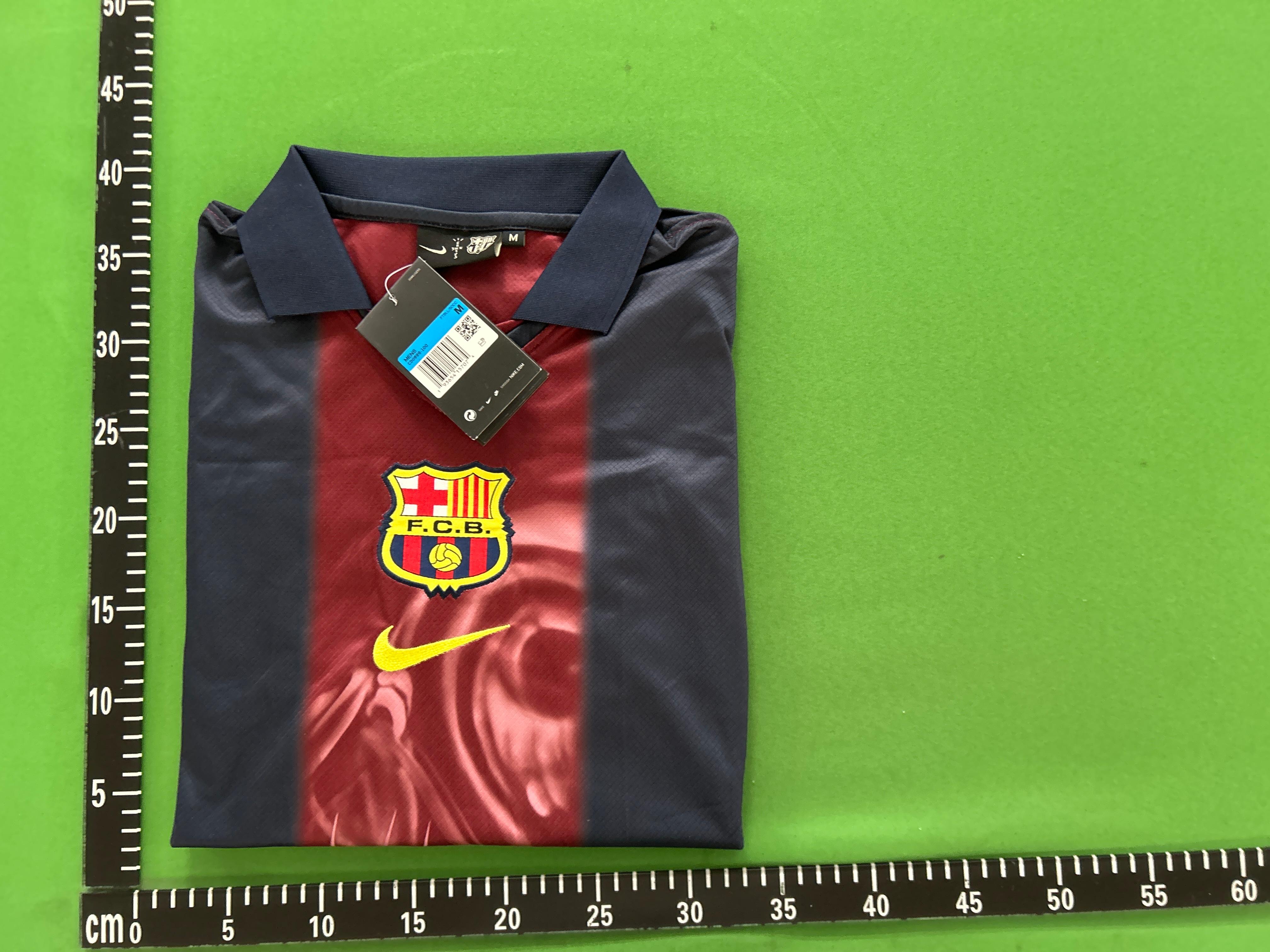 Foto QC 1 de Cactus Jack x Nike x FC Barcelona Retro 2000/01 Home Jersey Multicolor