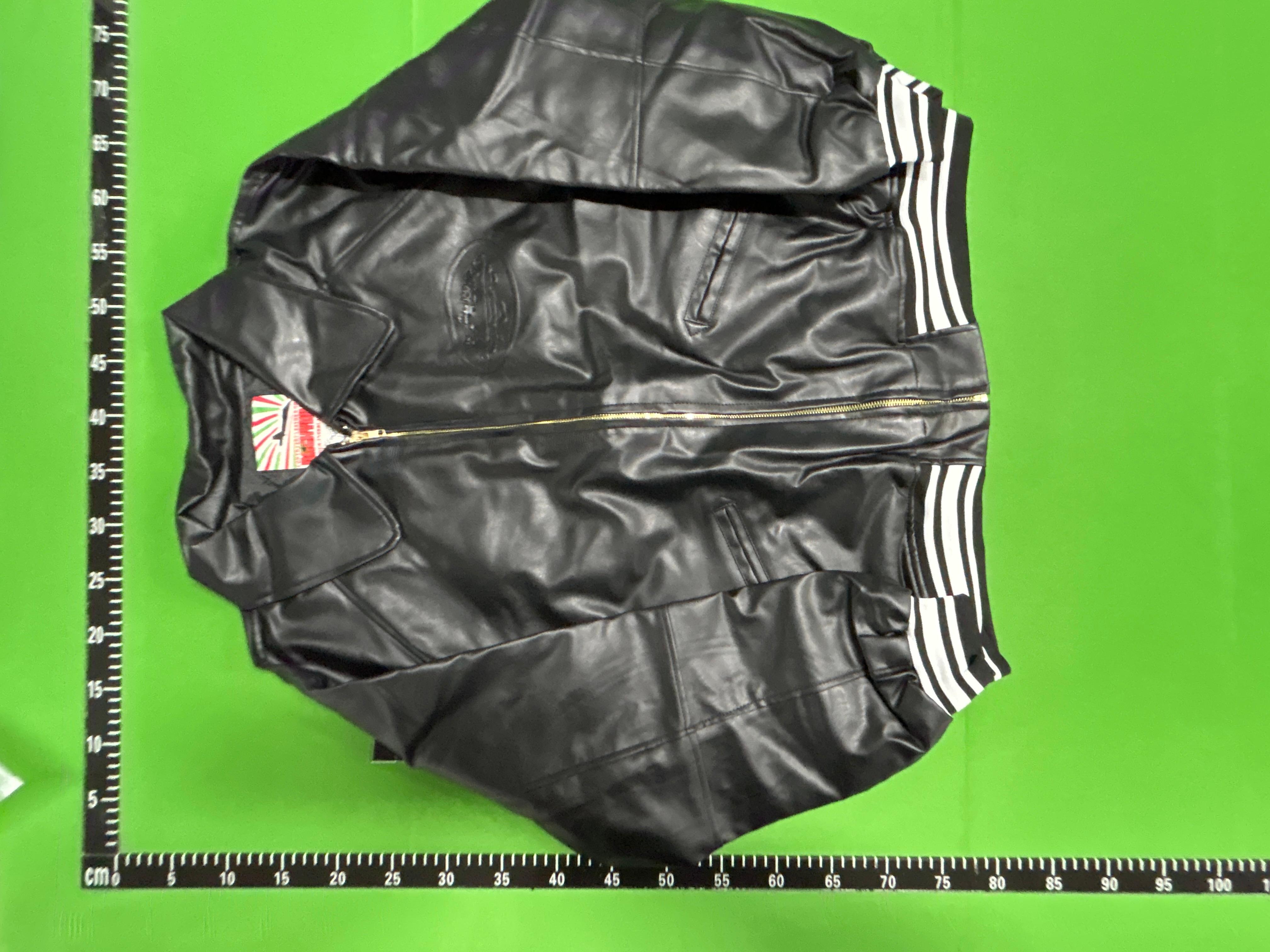 Foto QC 7 de Corteiz AC Milan Varsity Jacket Leather Black