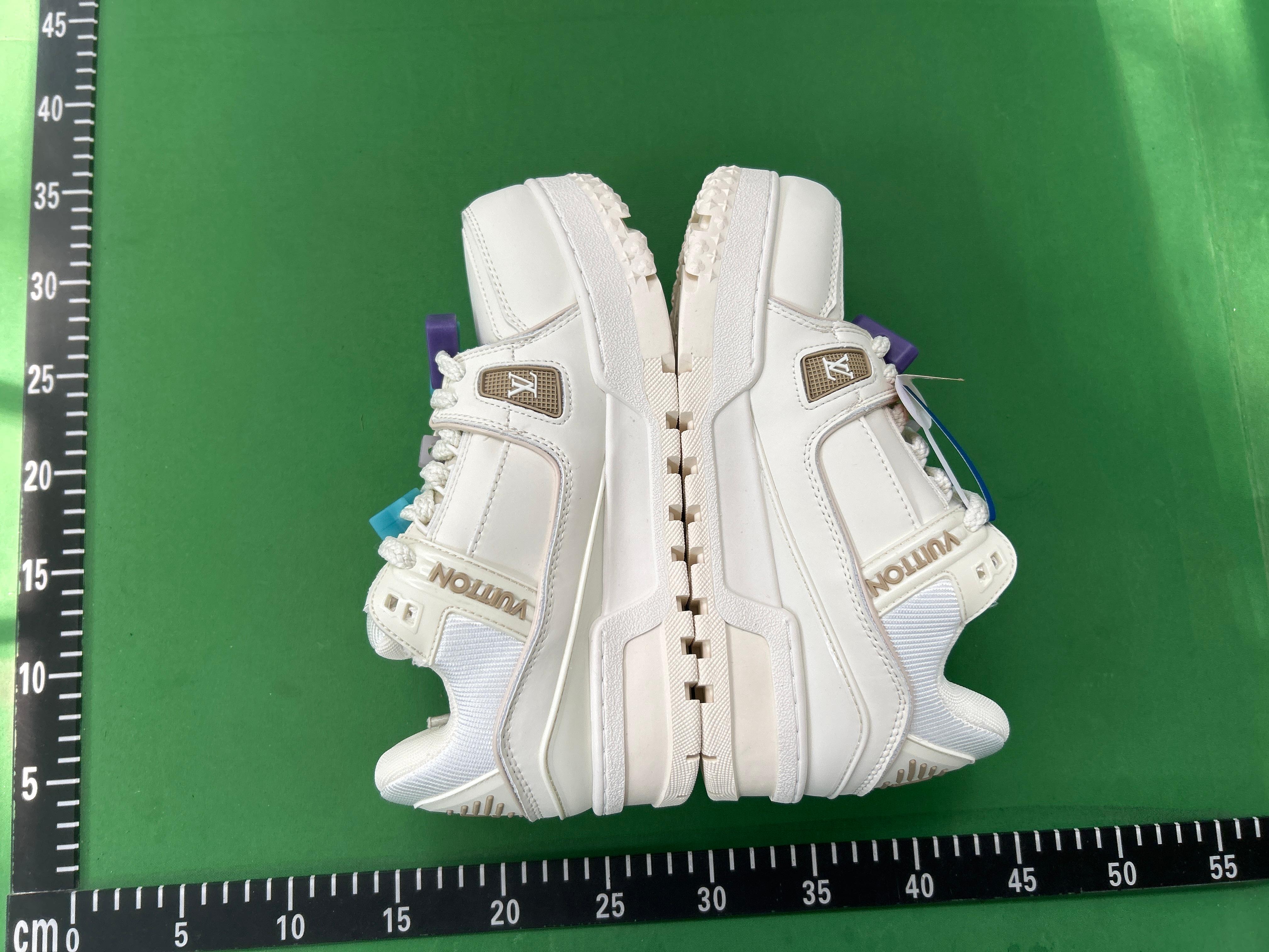 Foto QC 7 de Louis Vuitton LV Skate Leather Technical Mesh Low Monogram Flower Grey White Black