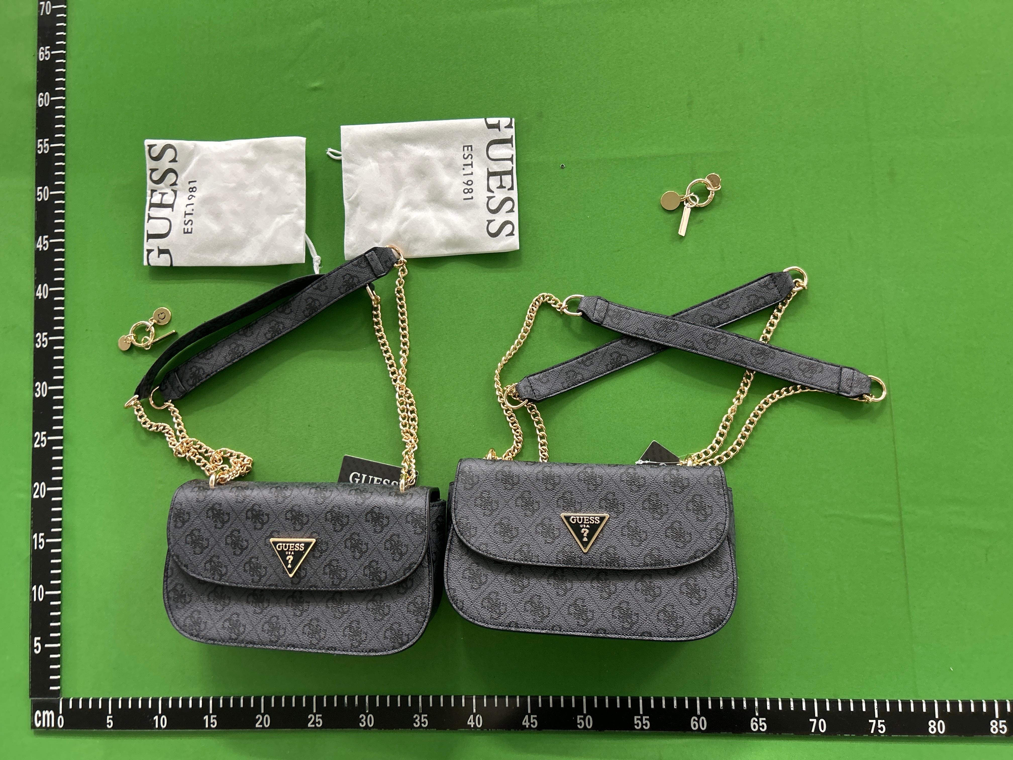 Foto QC 6 de Guess Shoulder Bag Logo Print