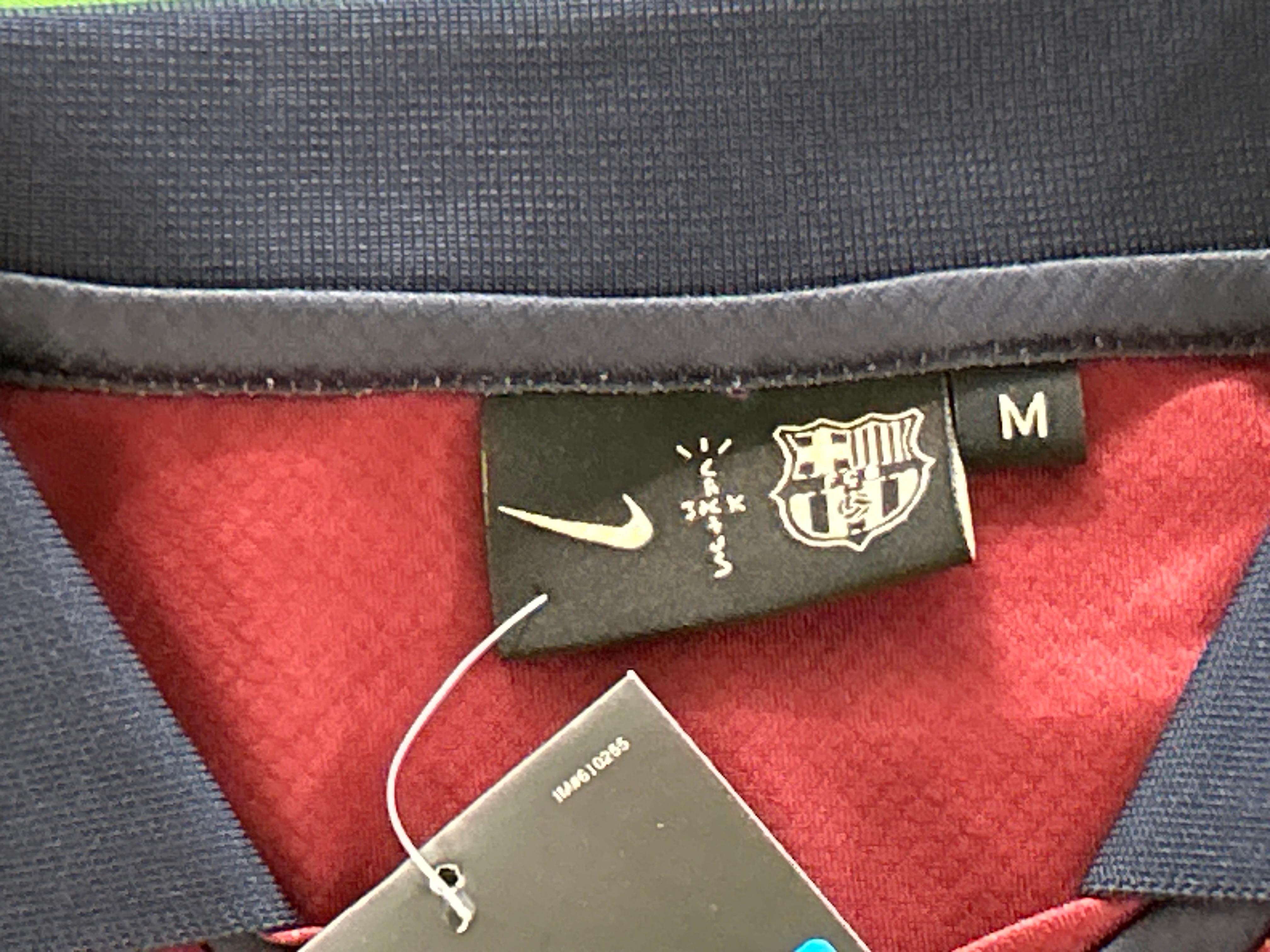 Foto QC 2 de Cactus Jack x Nike x FC Barcelona Retro 2000/01 Home Jersey Multicolor