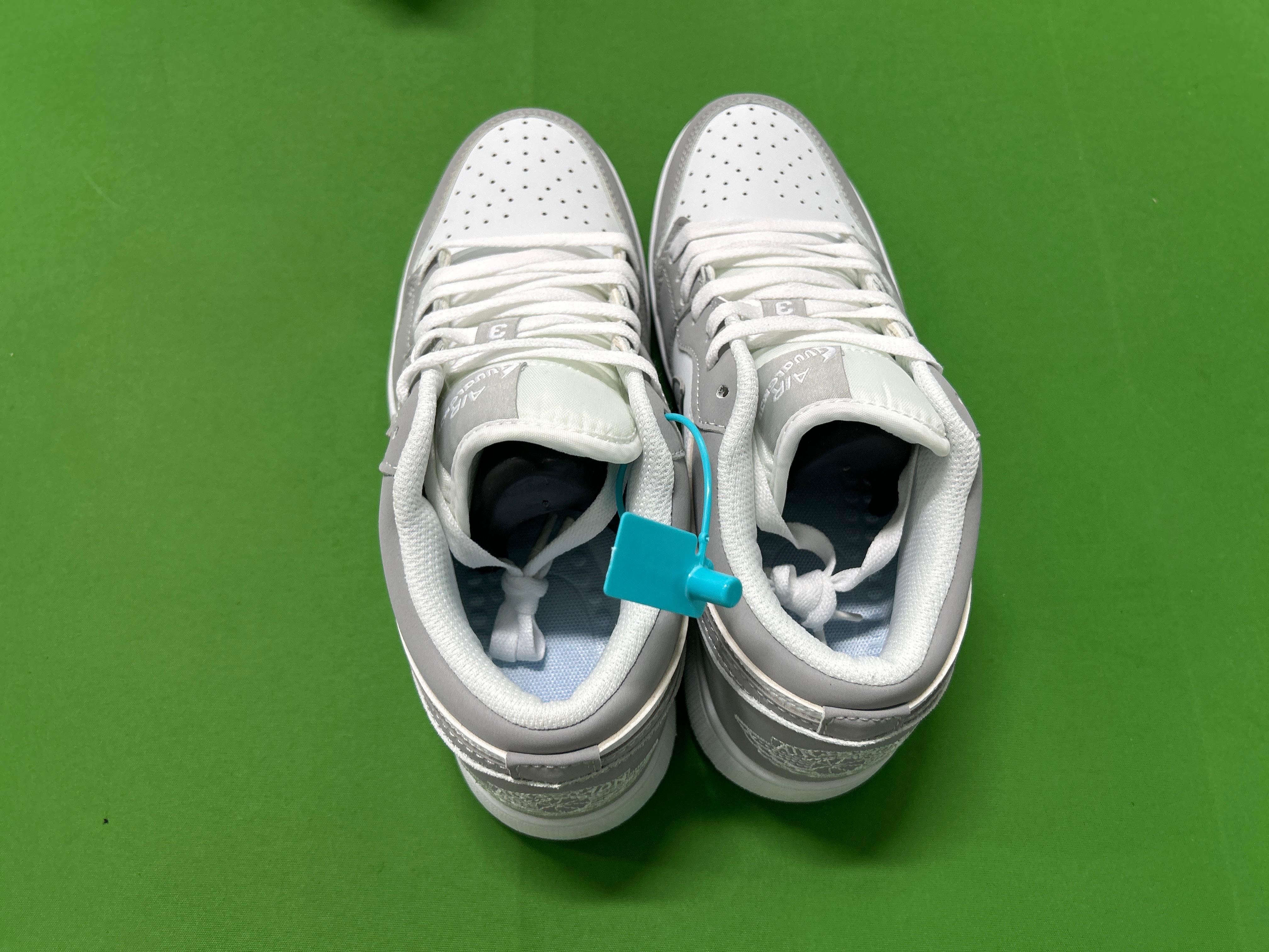 Foto QC 3 de Nike Air Jordan 1 Low Black University Blue