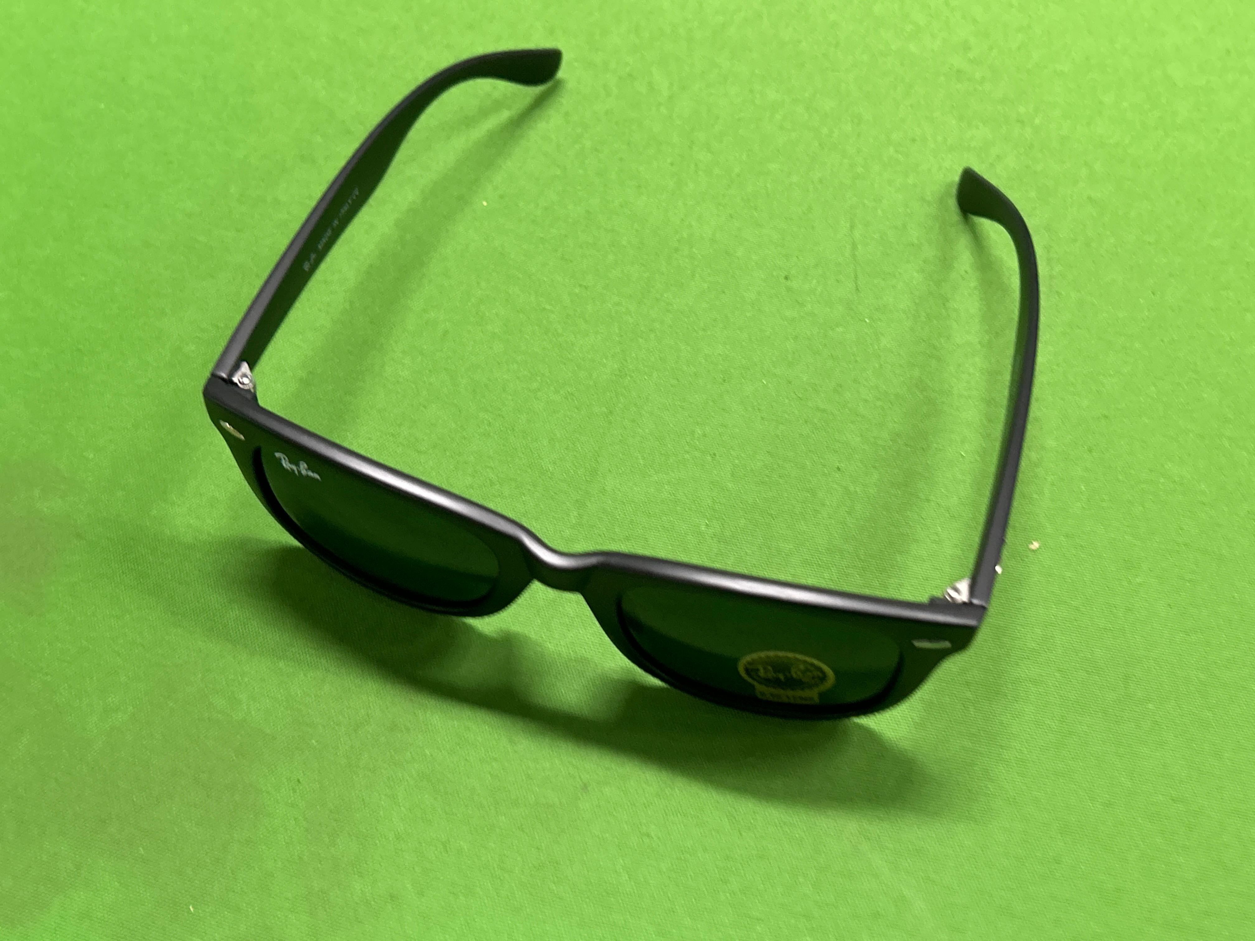 Foto QC 6 de Ray-Ban Wayfarer Acetate Sunglasses Black Gray (RB2140)