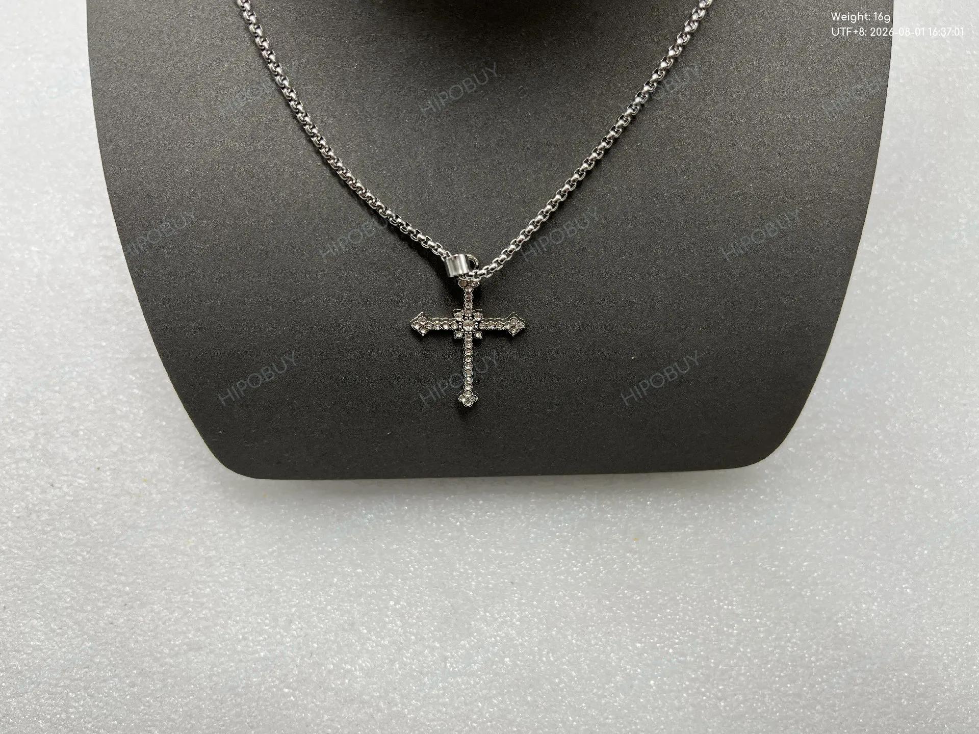Foto QC 8 de Other Cross Necklace Alloy Silver