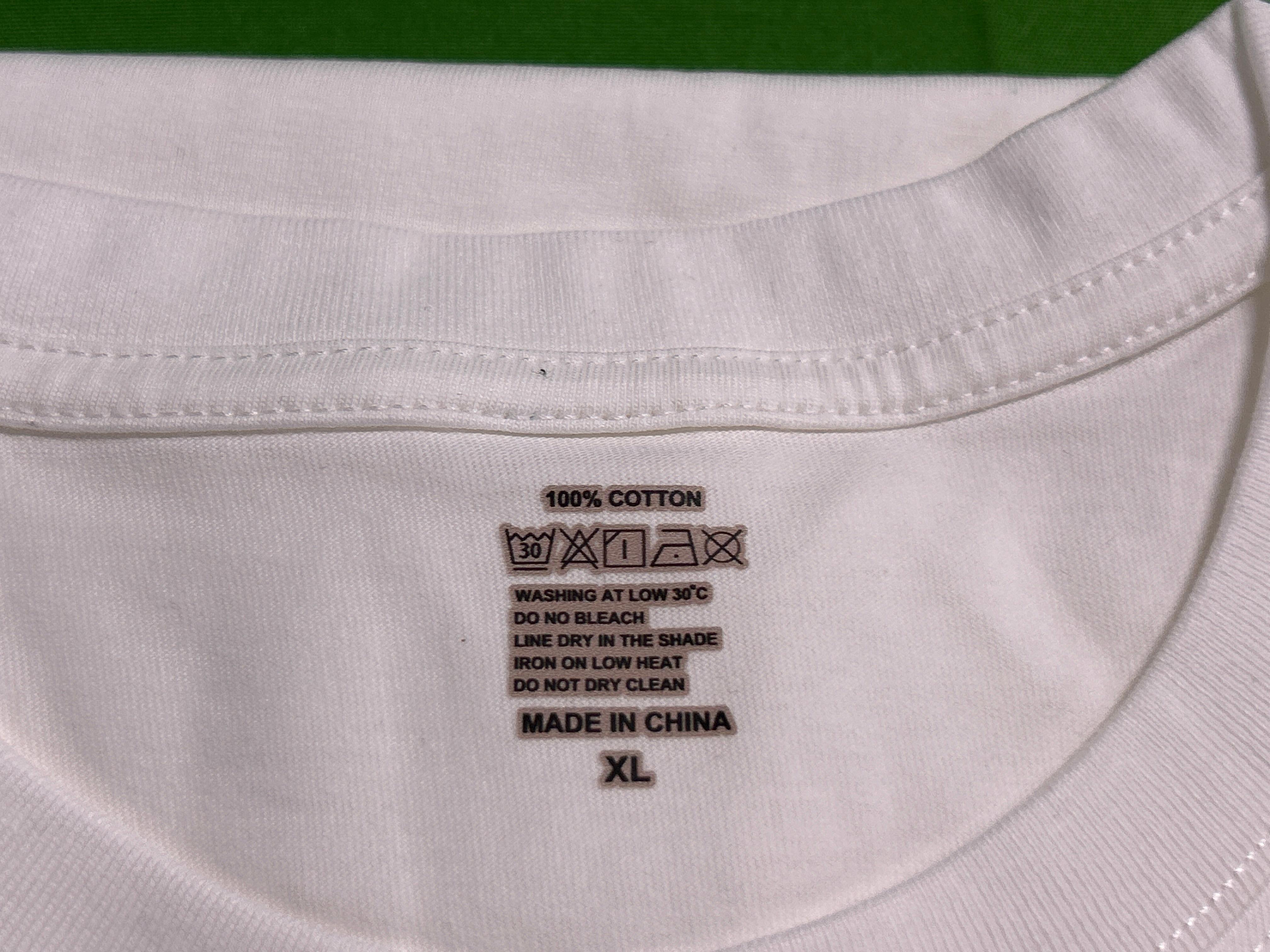Foto QC 6 de Other T-shirt Lily of the Valley Print Black