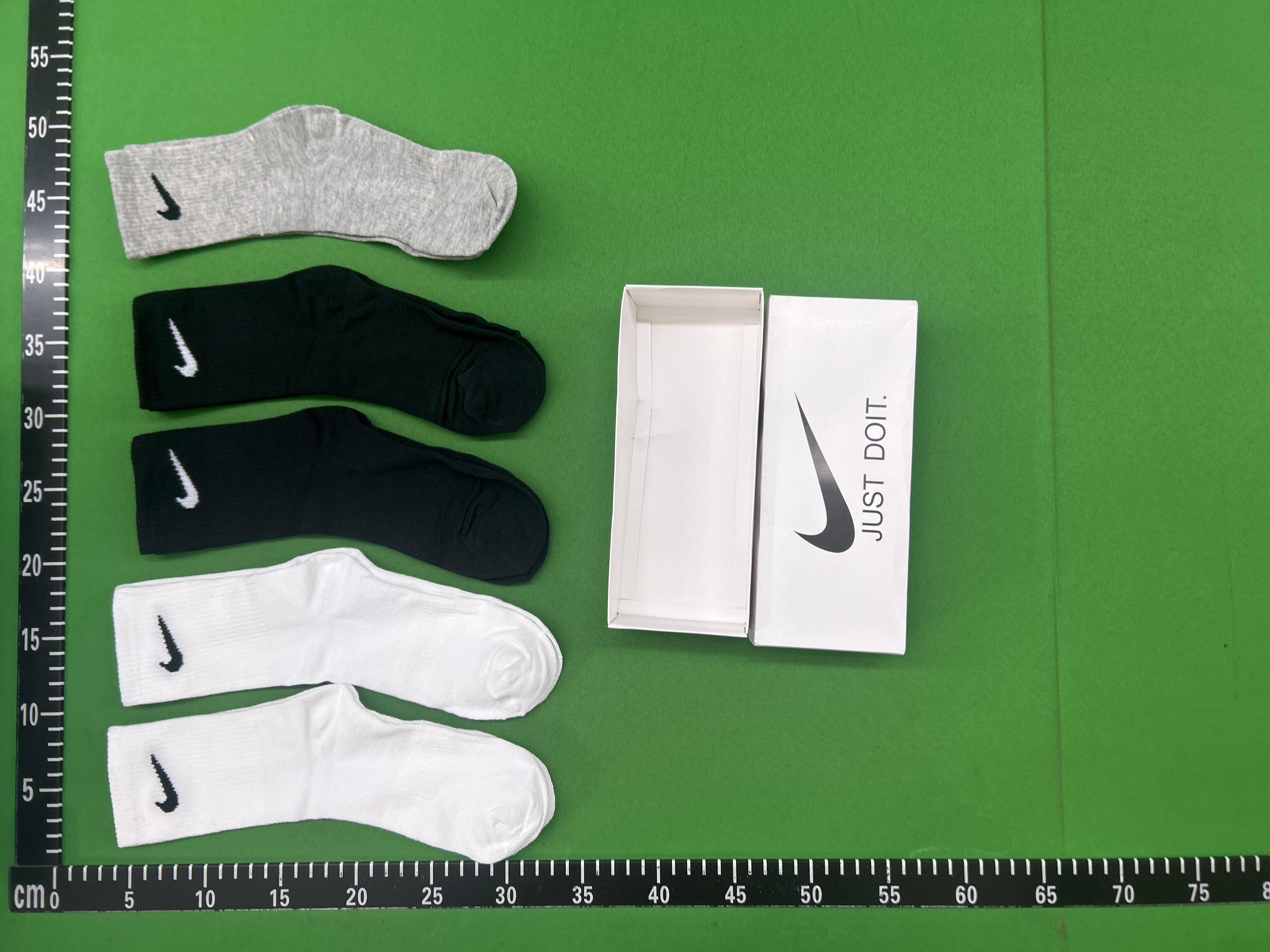 Foto QC 4 de Nike Crew Socks Swoosh White Black