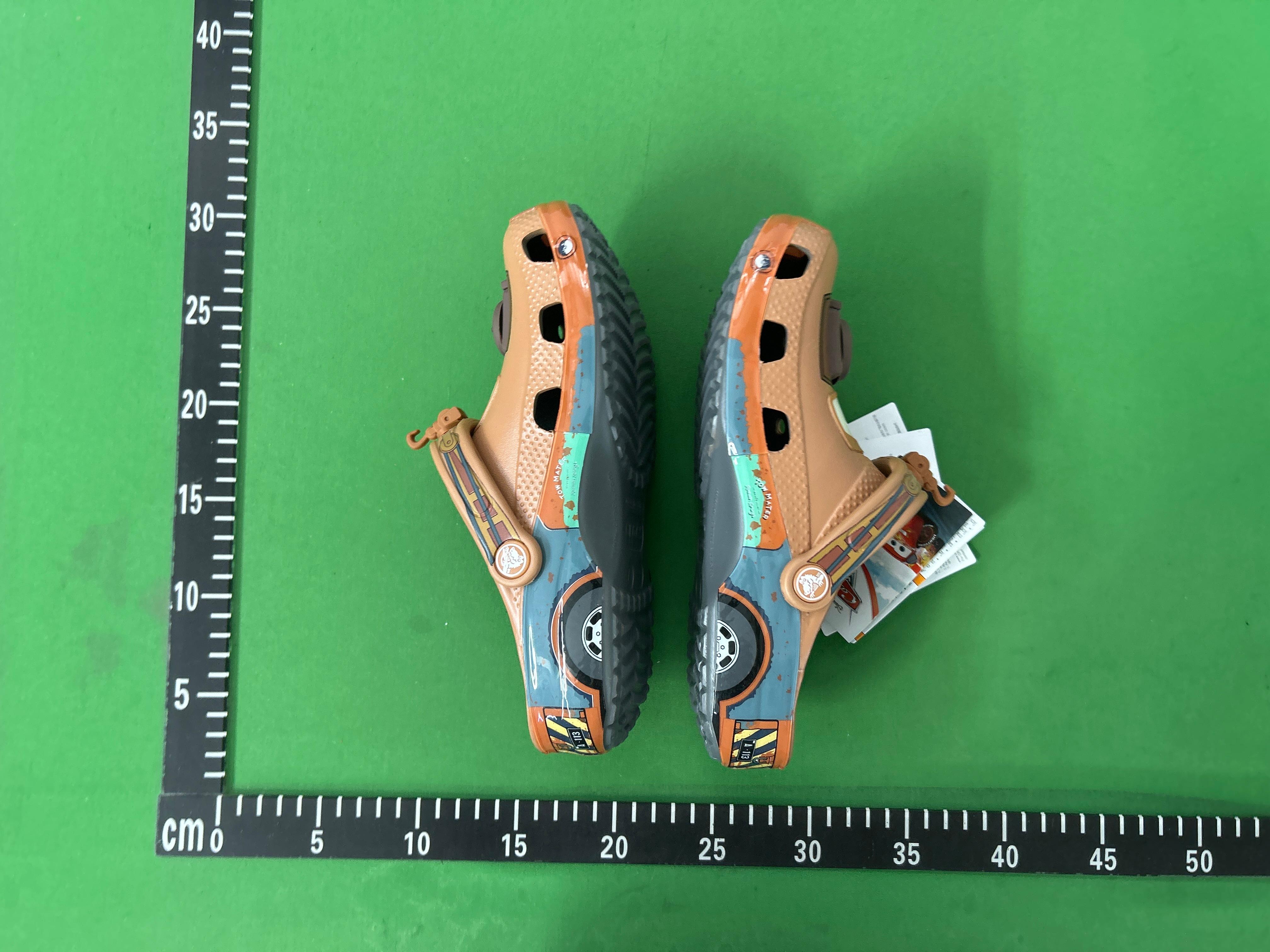 Foto QC 6 de Crocs Classic Clog Foam Lightning McQueen 205759-610